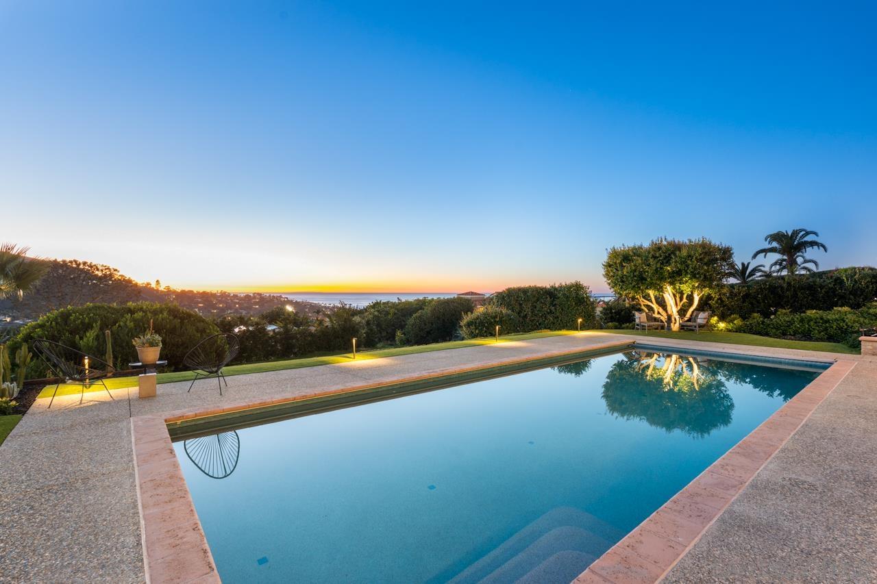 Detail Gallery Image 21 of 75 For 7846  Esterel Dr, La Jolla,  CA 92037 - 4 Beds | 3/1 Baths