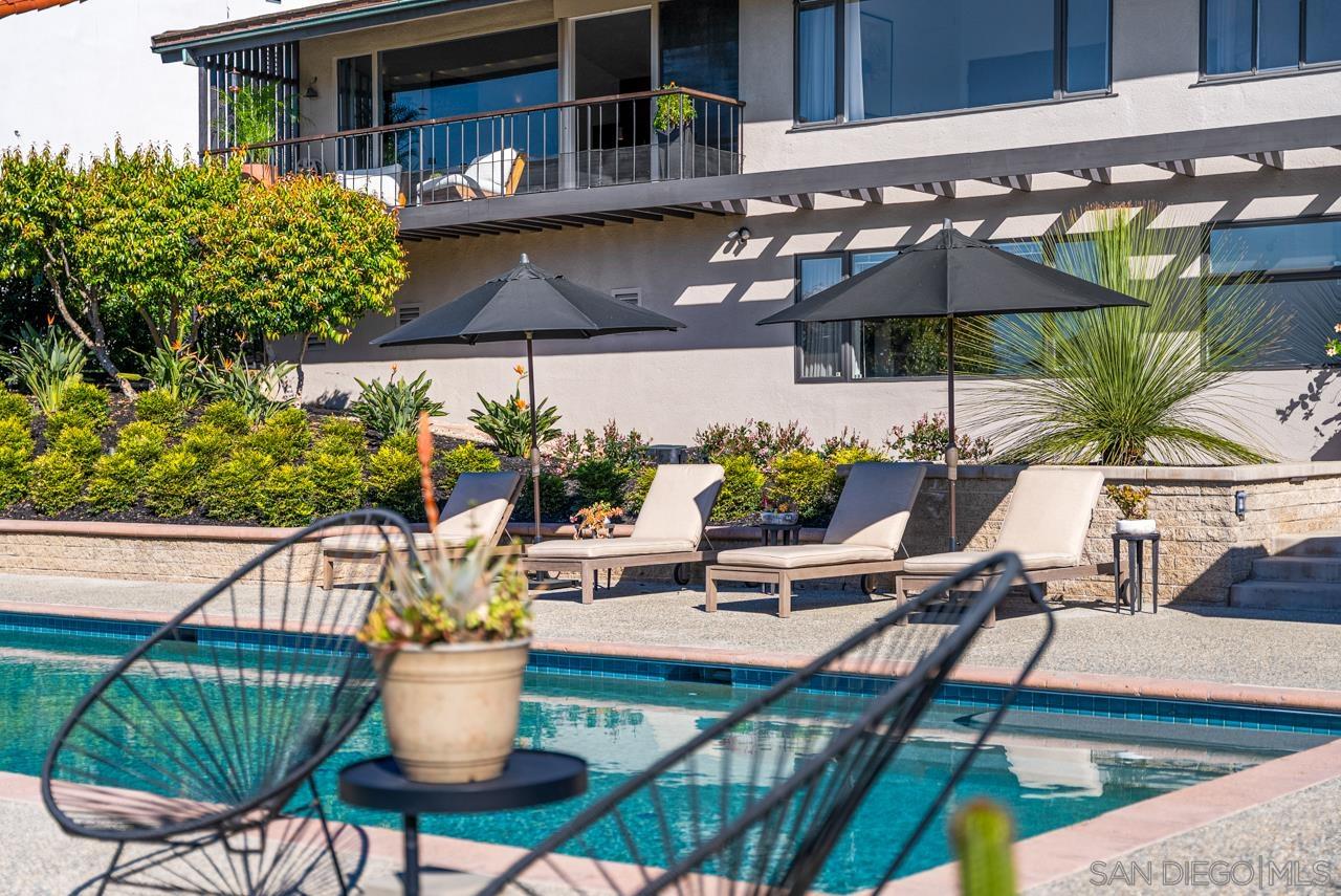 Detail Gallery Image 23 of 75 For 7846  Esterel Dr, La Jolla,  CA 92037 - 4 Beds | 3/1 Baths