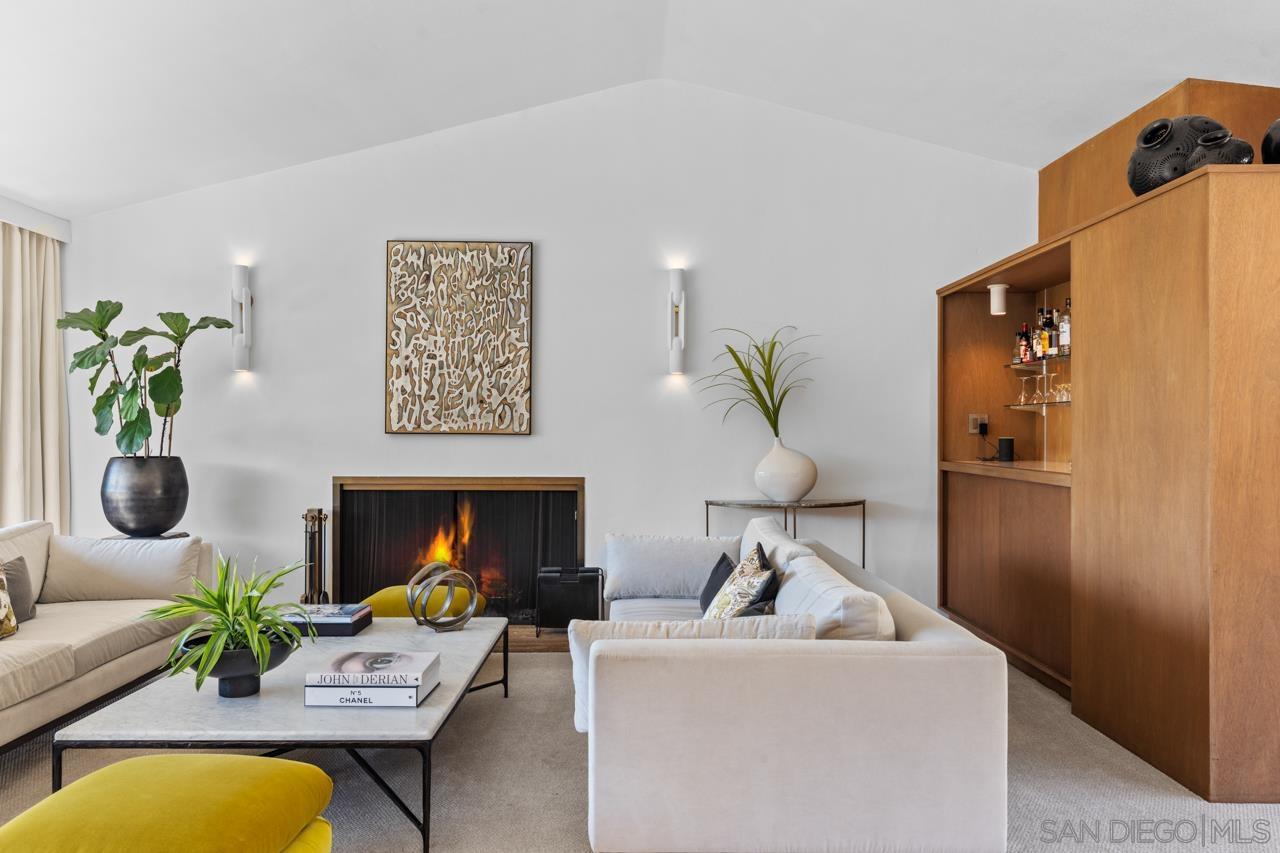 Detail Gallery Image 32 of 75 For 7846  Esterel Dr, La Jolla,  CA 92037 - 4 Beds | 3/1 Baths