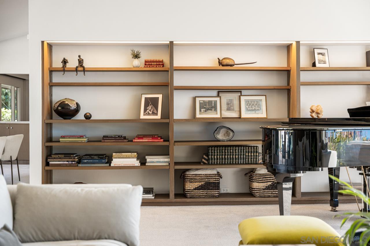 Detail Gallery Image 33 of 75 For 7846  Esterel Dr, La Jolla,  CA 92037 - 4 Beds | 3/1 Baths