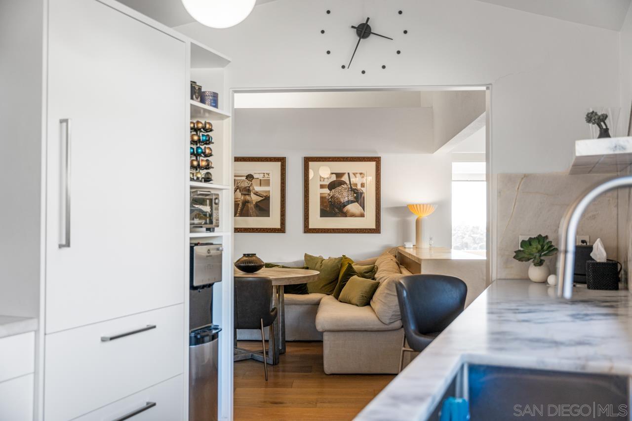 Detail Gallery Image 48 of 75 For 7846  Esterel Dr, La Jolla,  CA 92037 - 4 Beds | 3/1 Baths