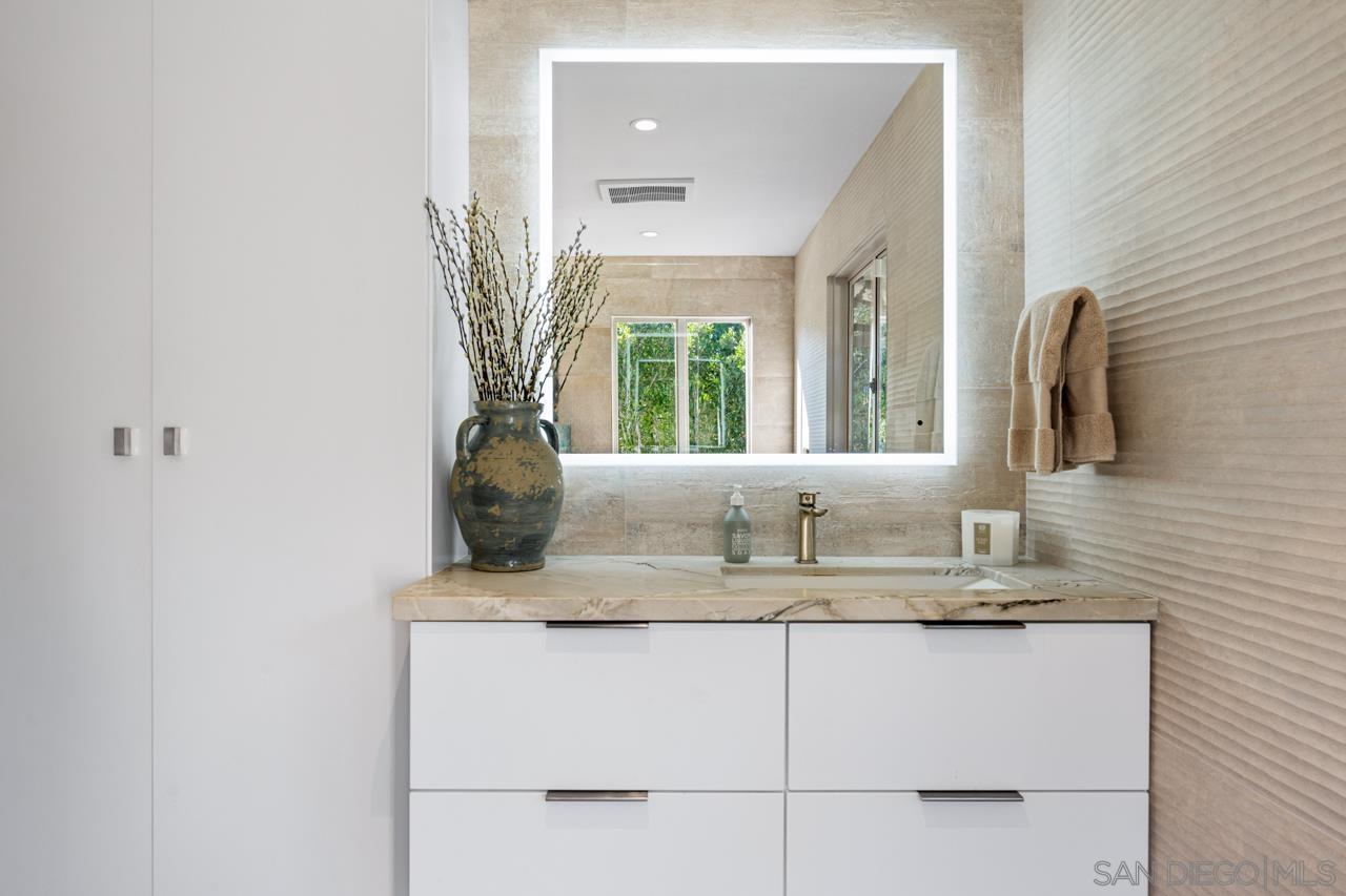 Detail Gallery Image 55 of 75 For 7846  Esterel Dr, La Jolla,  CA 92037 - 4 Beds | 3/1 Baths