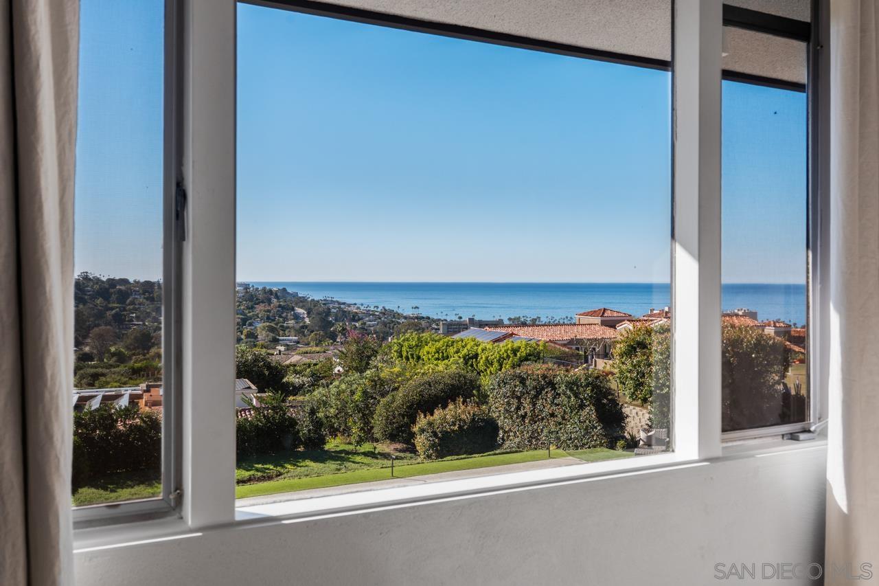 Detail Gallery Image 62 of 75 For 7846  Esterel Dr, La Jolla,  CA 92037 - 4 Beds | 3/1 Baths
