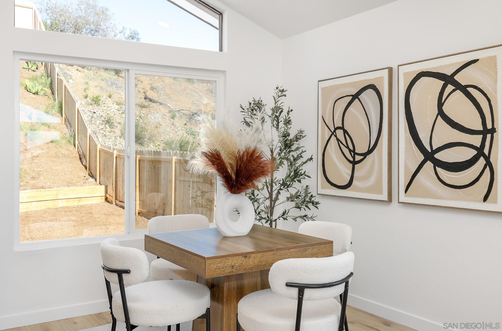 Detail Gallery Image 12 of 69 For 10720  Old Saybrook Dr, San Diego,  CA 92129 - 4 Beds | 2/1 Baths