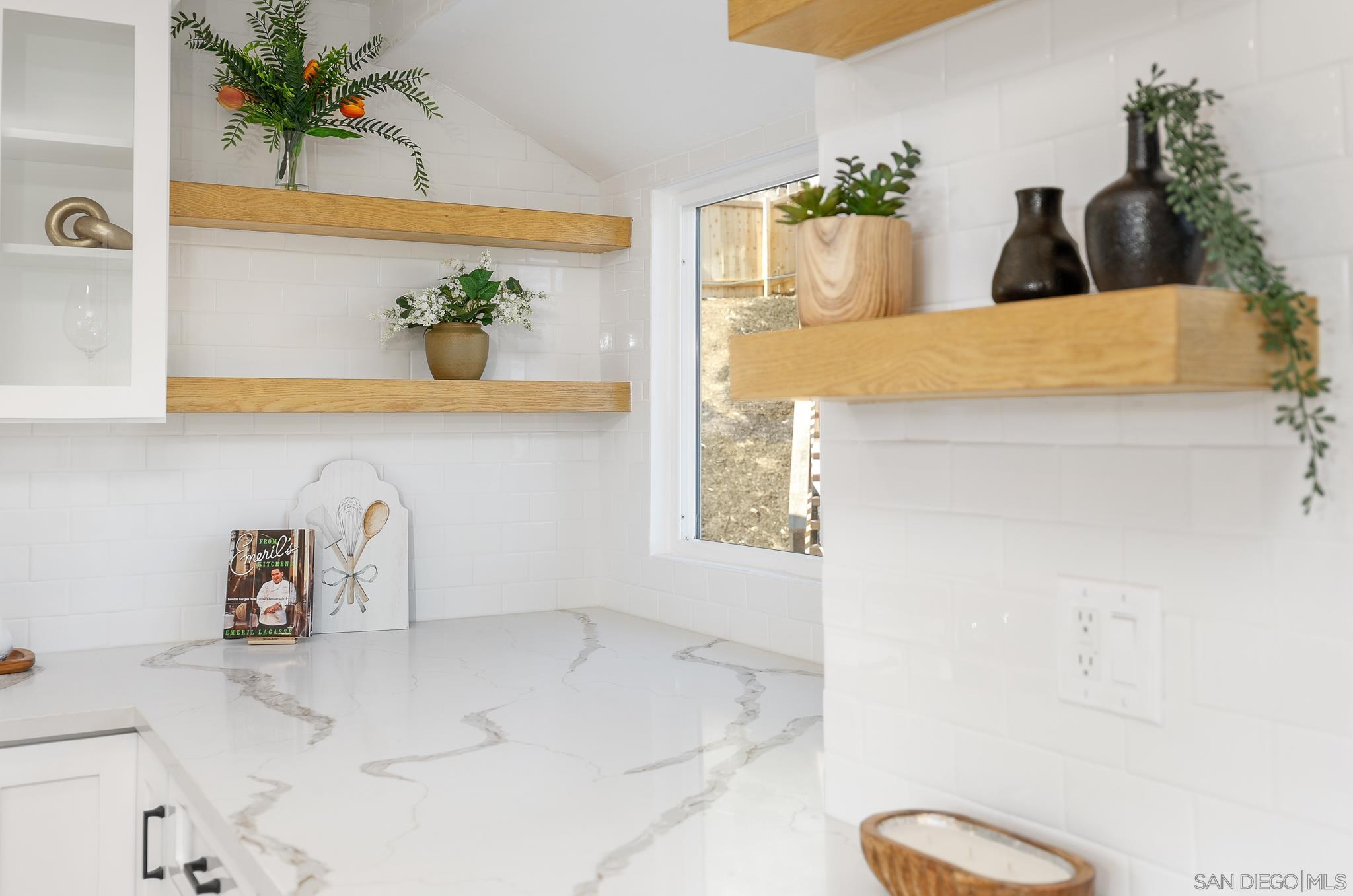 Detail Gallery Image 17 of 69 For 10720  Old Saybrook Dr, San Diego,  CA 92129 - 4 Beds | 2/1 Baths