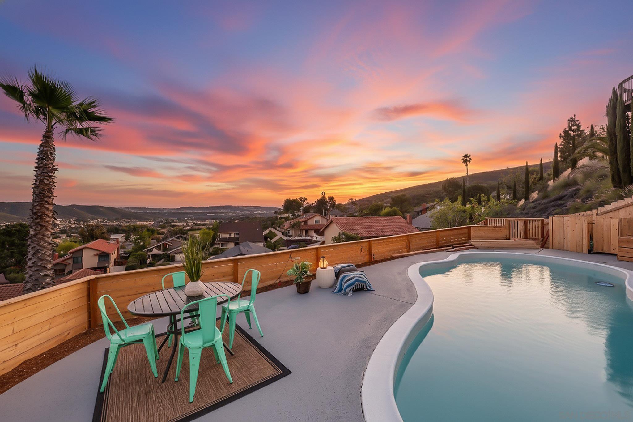 Detail Gallery Image 4 of 69 For 10720  Old Saybrook Dr, San Diego,  CA 92129 - 4 Beds | 2/1 Baths