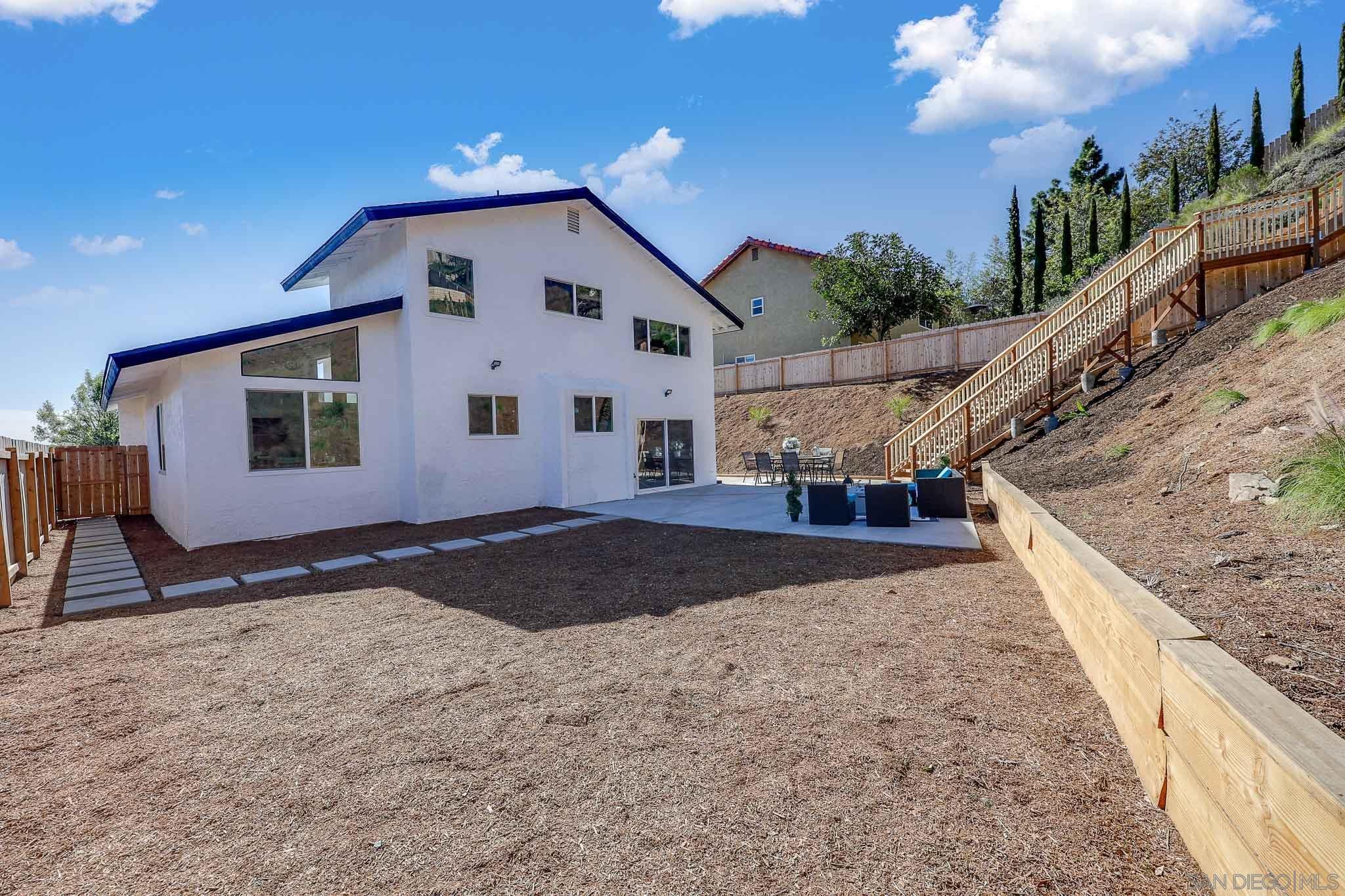 Detail Gallery Image 38 of 69 For 10720  Old Saybrook Dr, San Diego,  CA 92129 - 4 Beds | 2/1 Baths