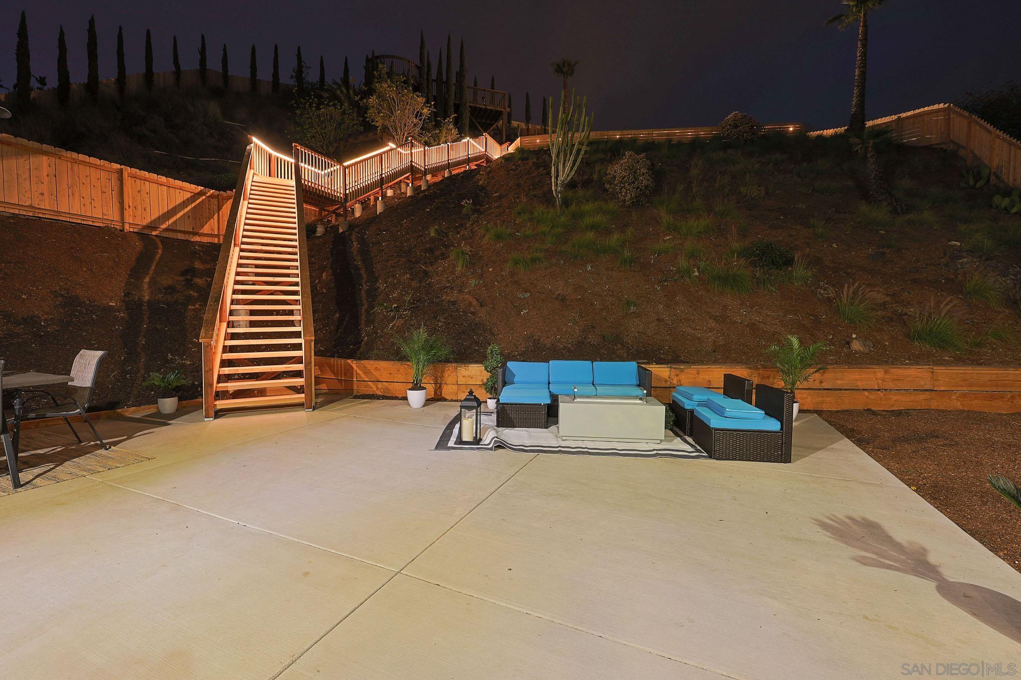 Detail Gallery Image 41 of 69 For 10720  Old Saybrook Dr, San Diego,  CA 92129 - 4 Beds | 2/1 Baths