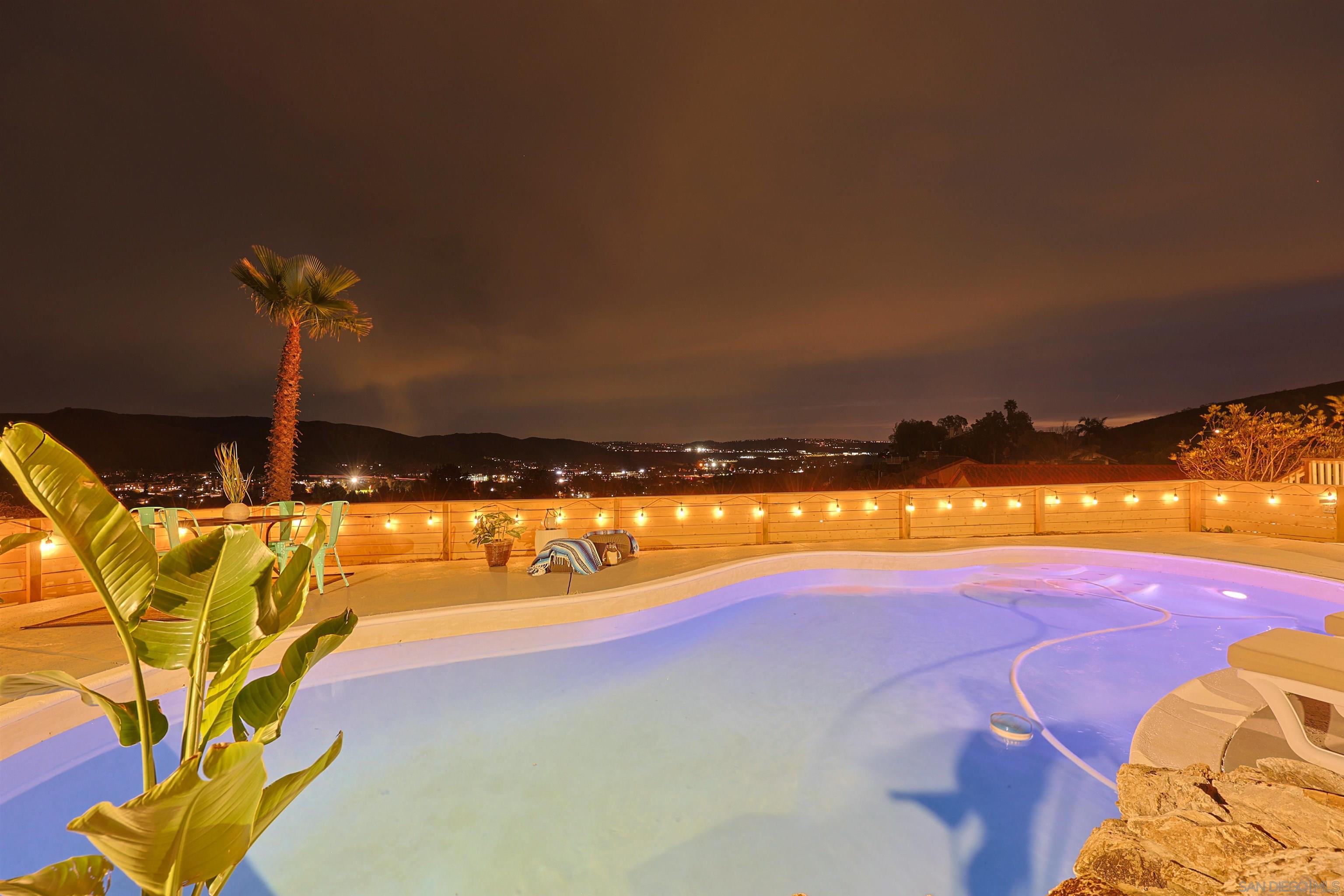 Detail Gallery Image 49 of 69 For 10720  Old Saybrook Dr, San Diego,  CA 92129 - 4 Beds | 2/1 Baths