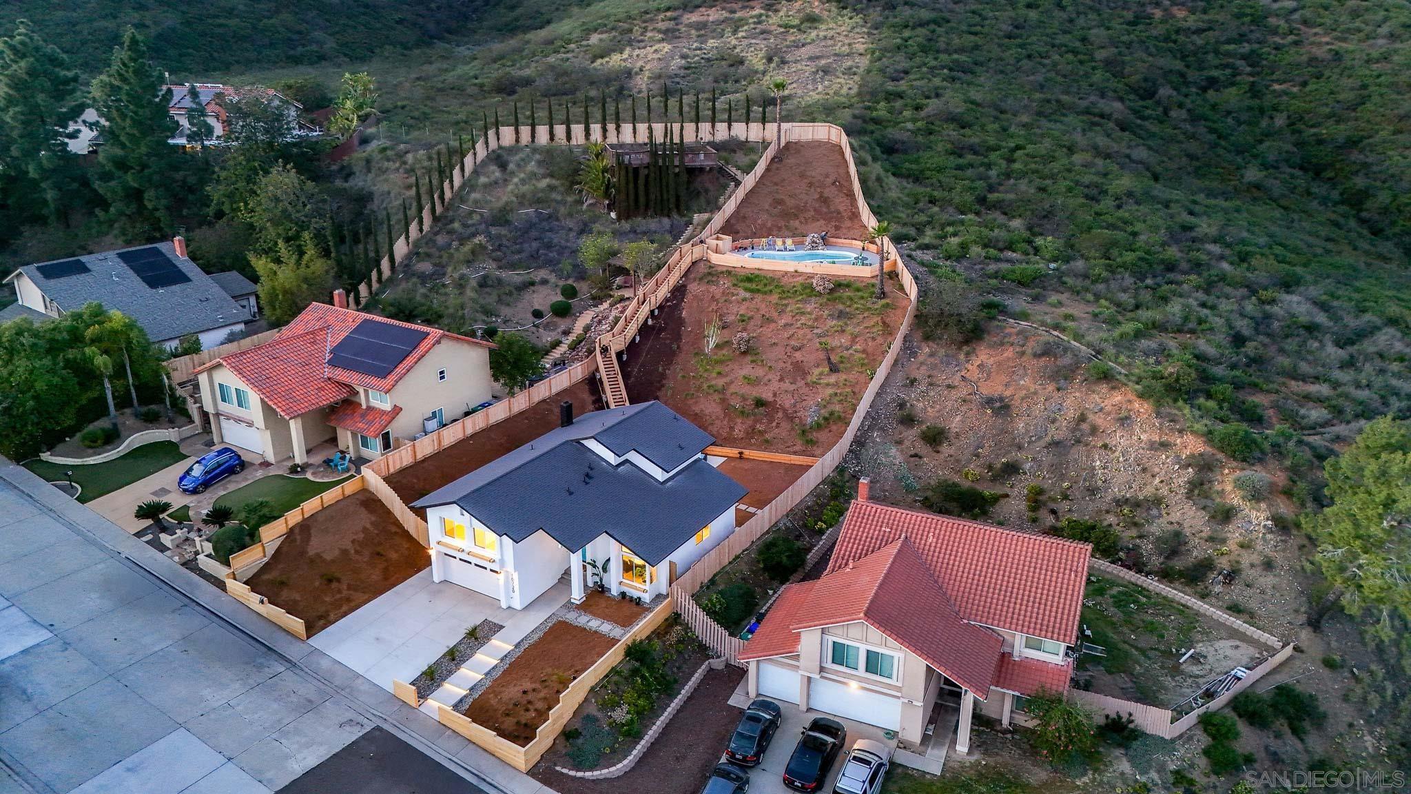 Detail Gallery Image 6 of 69 For 10720  Old Saybrook Dr, San Diego,  CA 92129 - 4 Beds | 2/1 Baths