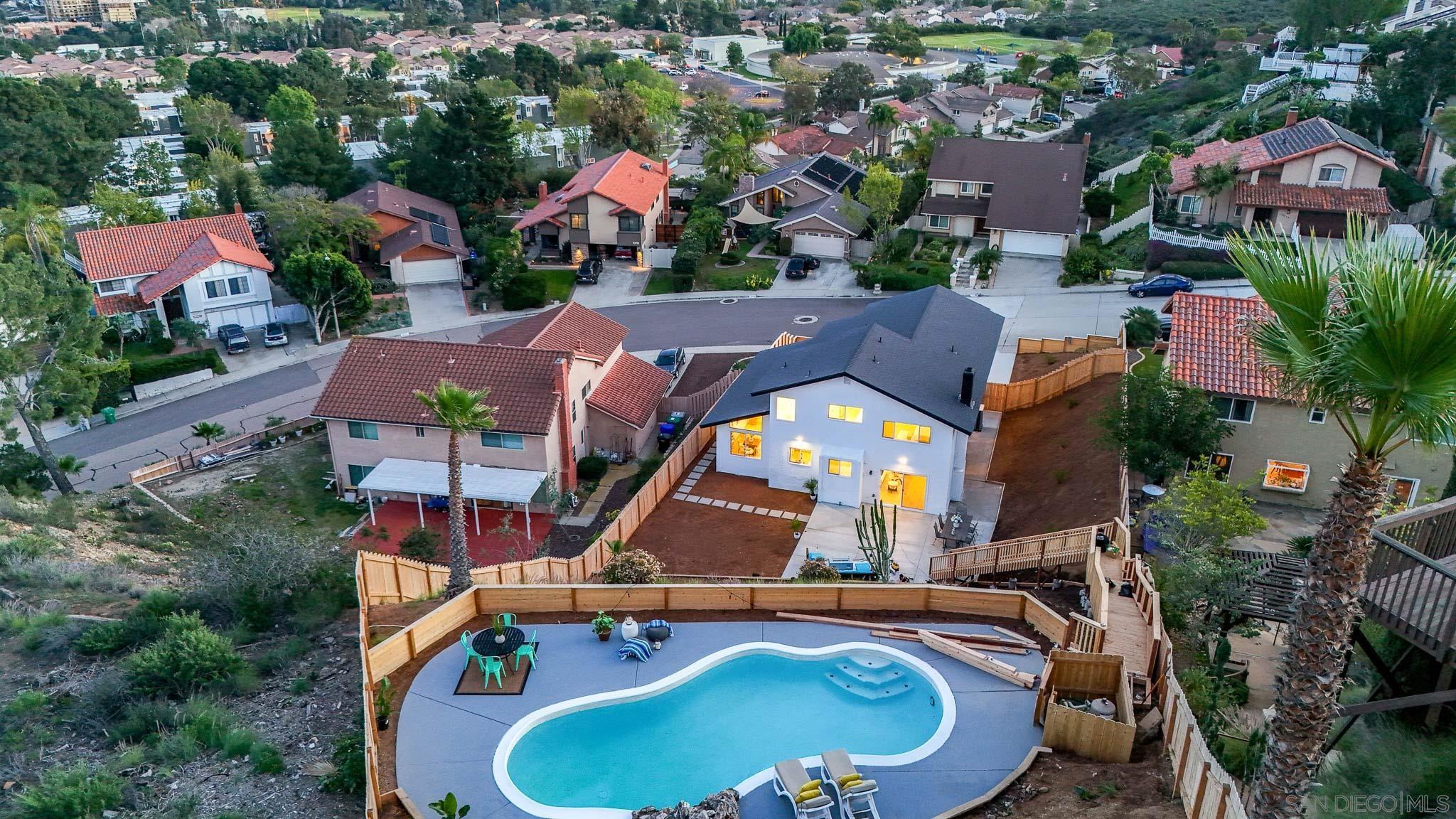 Detail Gallery Image 52 of 69 For 10720  Old Saybrook Dr, San Diego,  CA 92129 - 4 Beds | 2/1 Baths