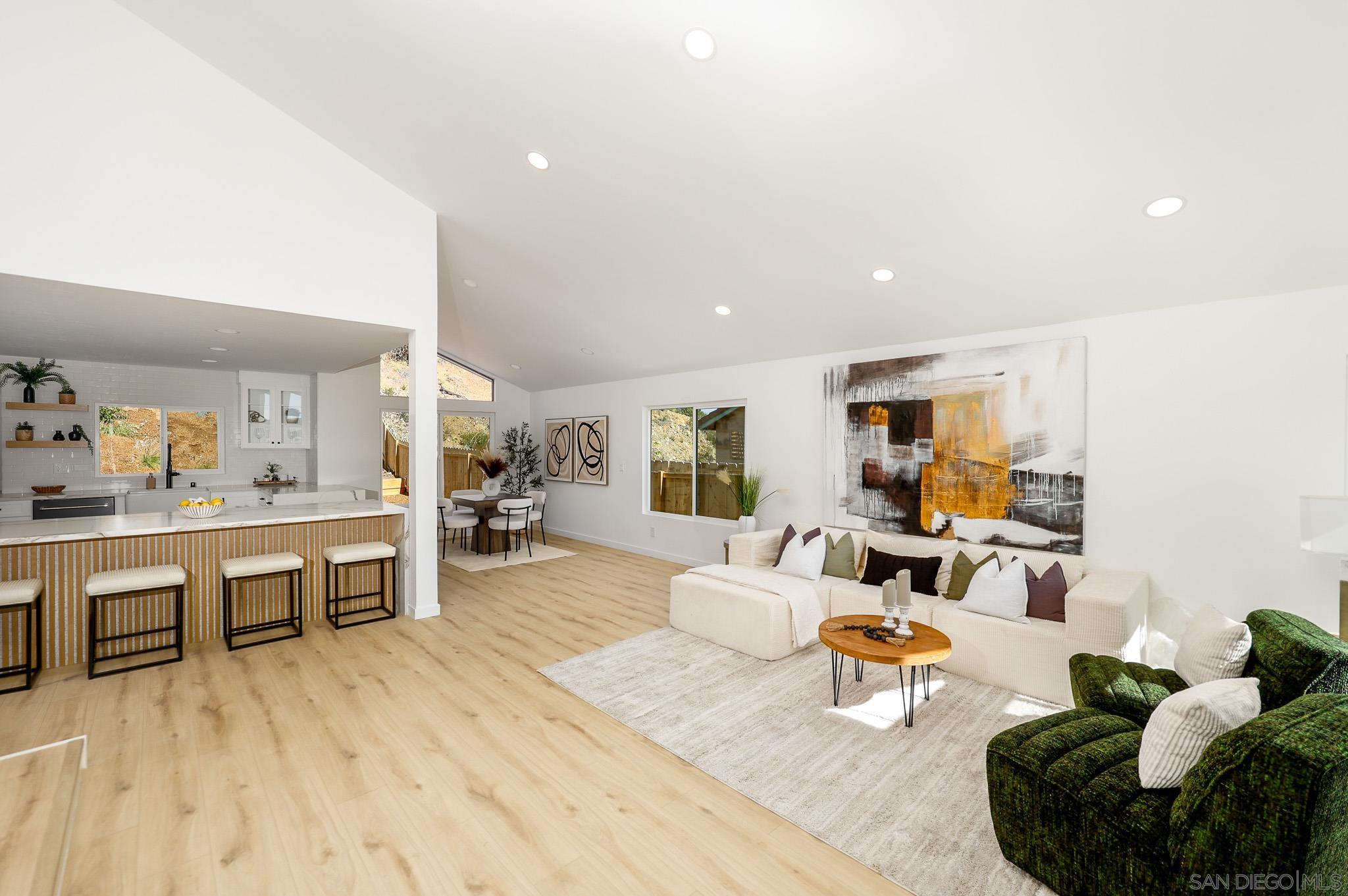 Detail Gallery Image 9 of 69 For 10720  Old Saybrook Dr, San Diego,  CA 92129 - 4 Beds | 2/1 Baths