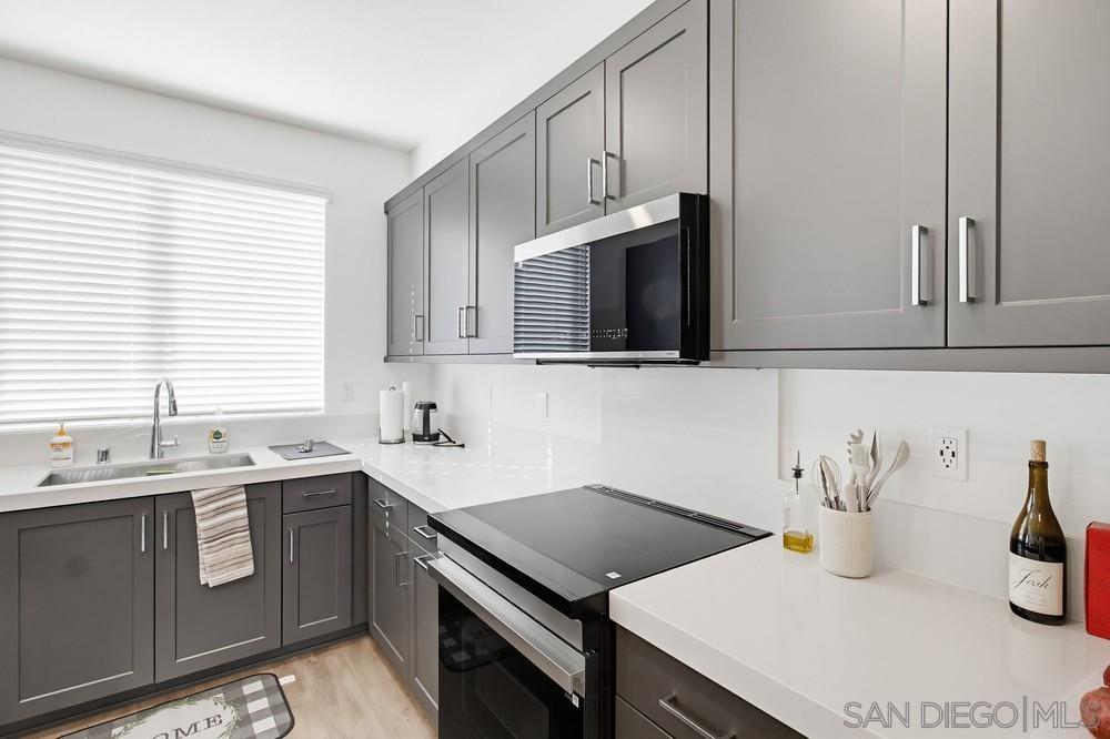 Detail Gallery Image 14 of 50 For 852  Makani St  #4,  Chula Vista,  CA 91911 - 3 Beds | 3 Baths