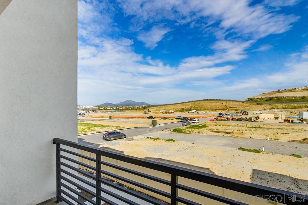 Detail Gallery Image 25 of 50 For 852  Makani St  #4,  Chula Vista,  CA 91911 - 3 Beds | 3 Baths