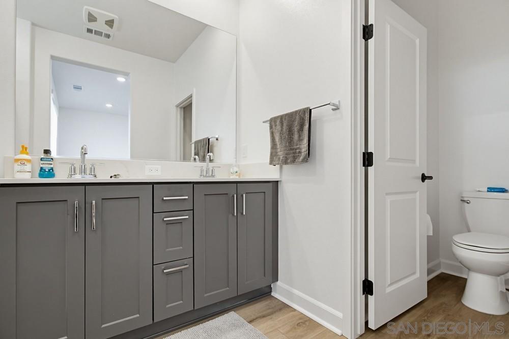 Detail Gallery Image 33 of 50 For 852  Makani St  #4,  Chula Vista,  CA 91911 - 3 Beds | 3 Baths