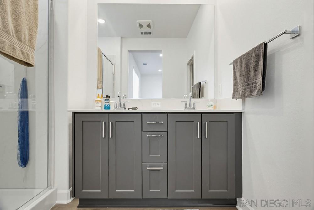 Detail Gallery Image 34 of 50 For 852  Makani St  #4,  Chula Vista,  CA 91911 - 3 Beds | 3 Baths