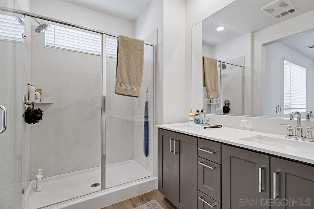 Detail Gallery Image 35 of 50 For 852  Makani St  #4,  Chula Vista,  CA 91911 - 3 Beds | 3 Baths