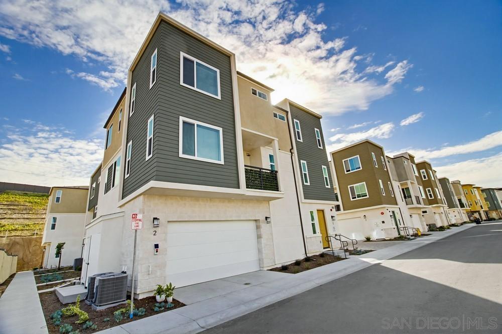 Detail Gallery Image 47 of 50 For 852  Makani St  #4,  Chula Vista,  CA 91911 - 3 Beds | 3 Baths