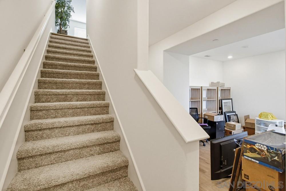 Detail Gallery Image 9 of 50 For 852  Makani St  #4,  Chula Vista,  CA 91911 - 3 Beds | 3 Baths