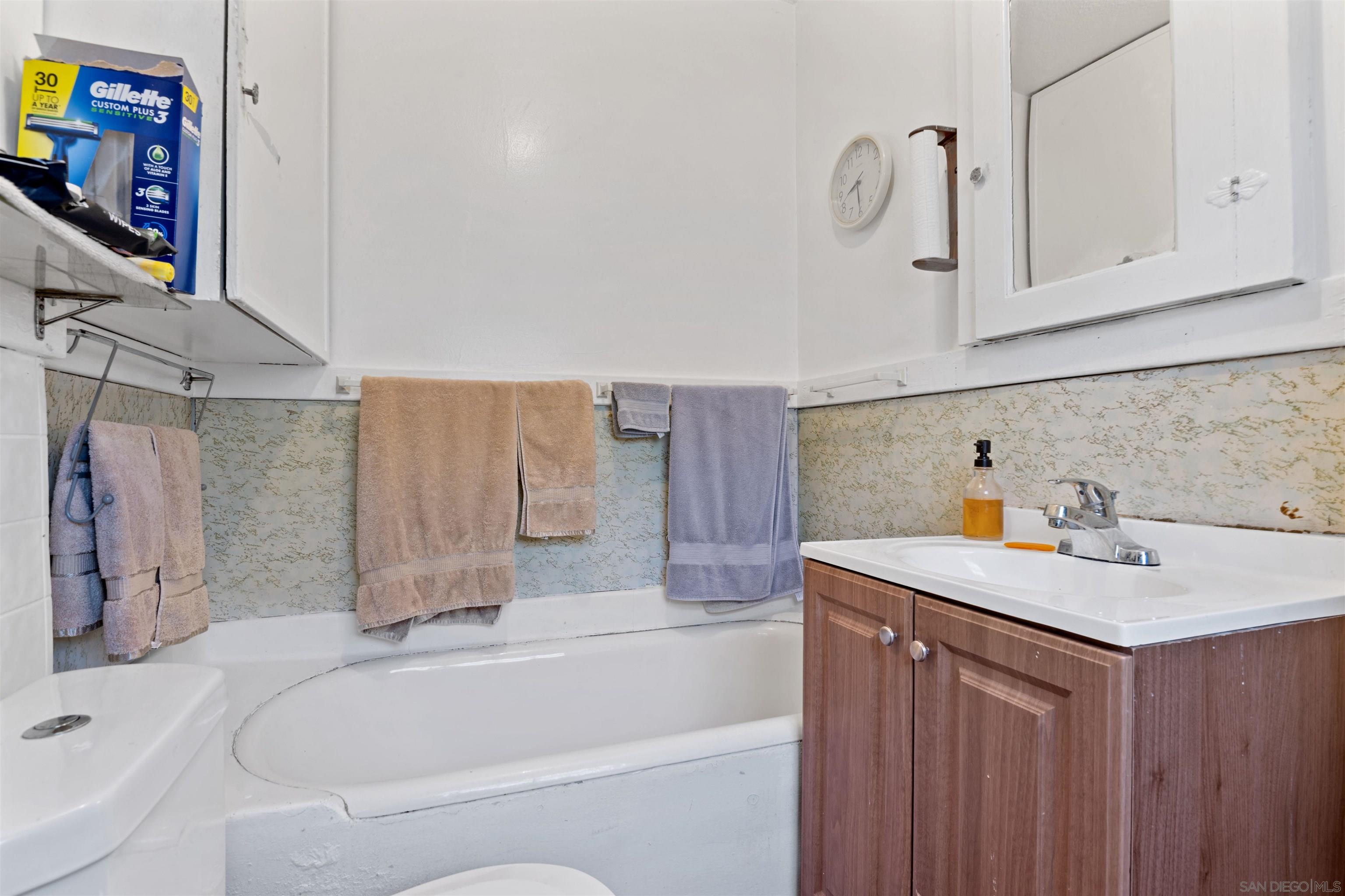Detail Gallery Image 19 of 25 For 123 E 85th St, Los Angeles,  CA 90003 - 2 Beds | 2 Baths