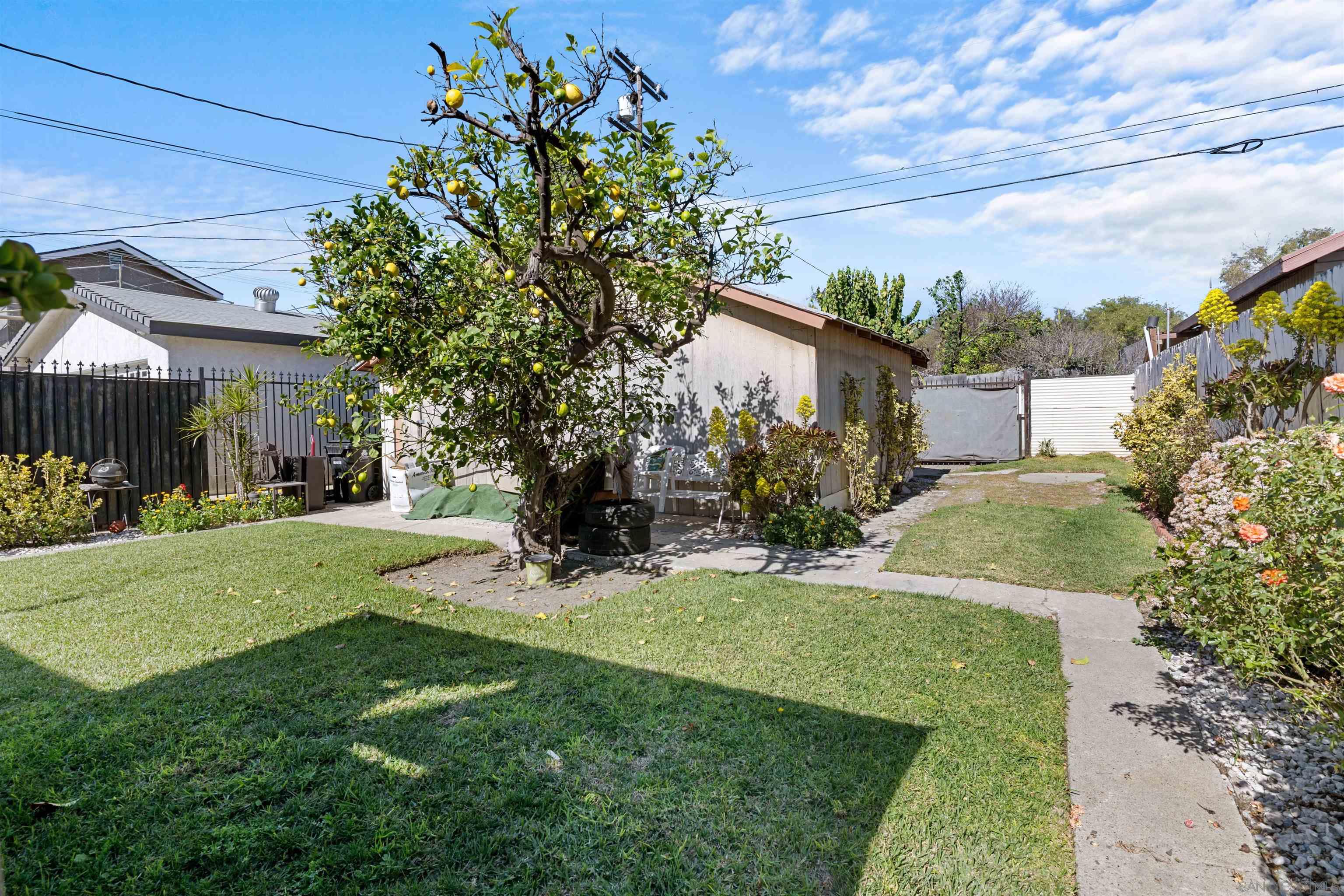 Detail Gallery Image 22 of 25 For 123 E 85th St, Los Angeles,  CA 90003 - 2 Beds | 2 Baths