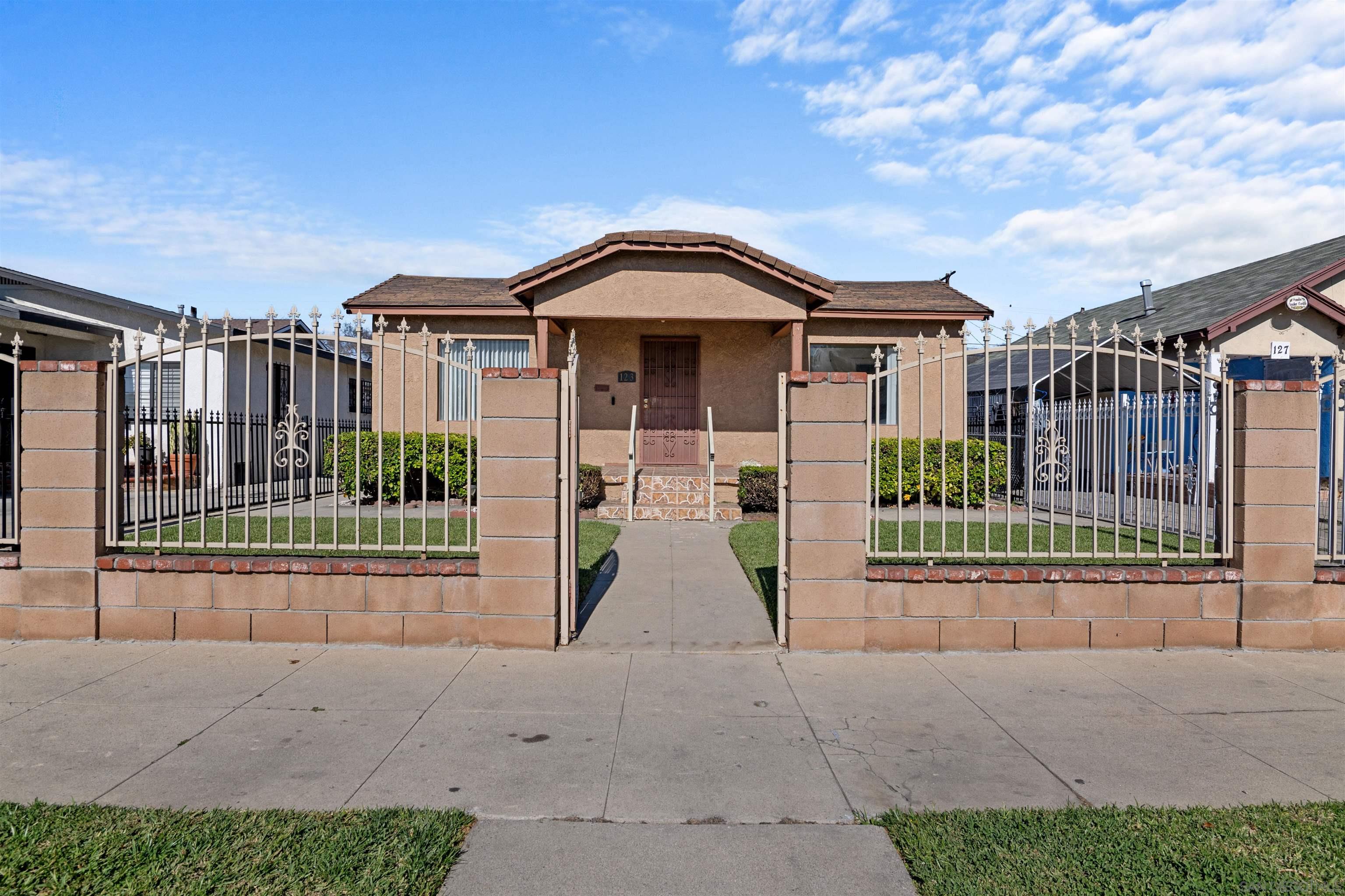 Detail Gallery Image 25 of 25 For 123 E 85th St, Los Angeles,  CA 90003 - 2 Beds | 2 Baths