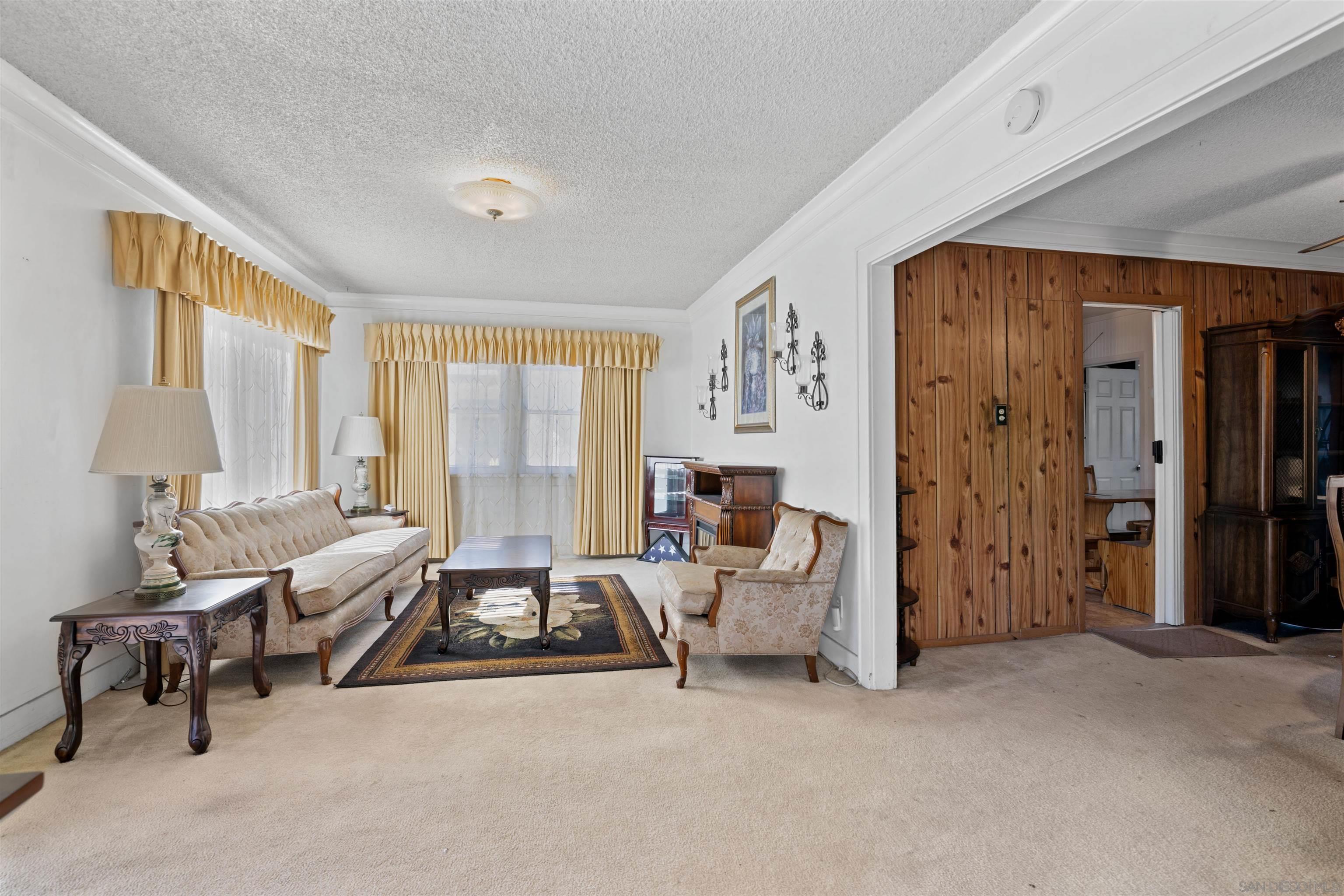 Detail Gallery Image 4 of 25 For 123 E 85th St, Los Angeles,  CA 90003 - 2 Beds | 2 Baths