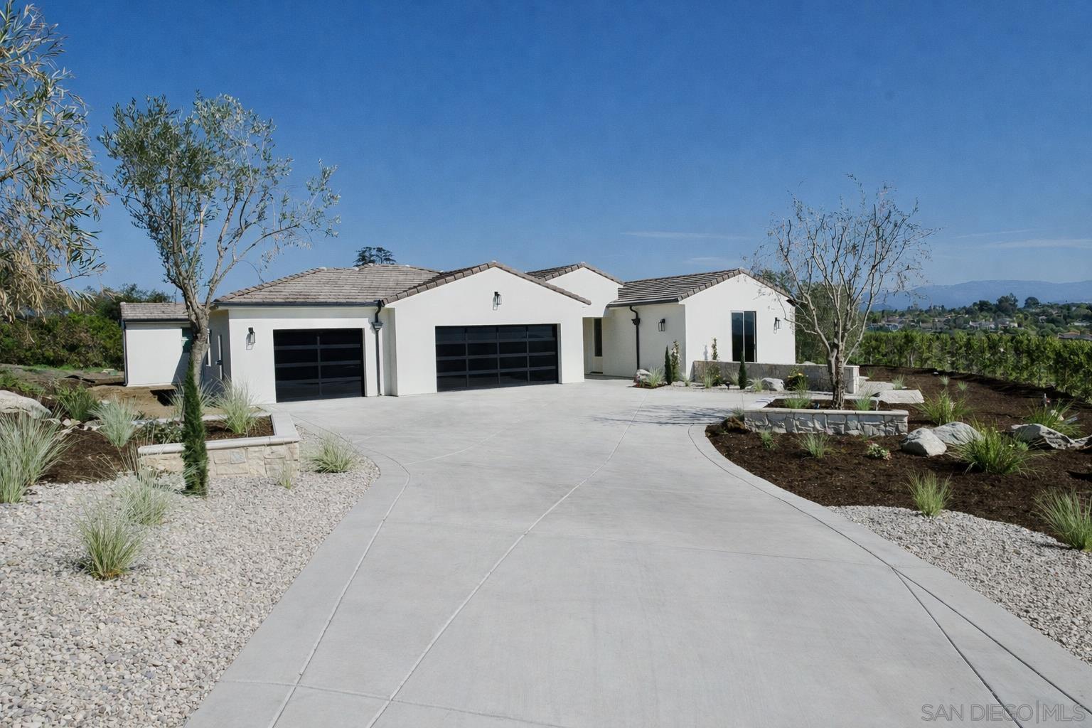 Front Image Thumbnail for SD260003002