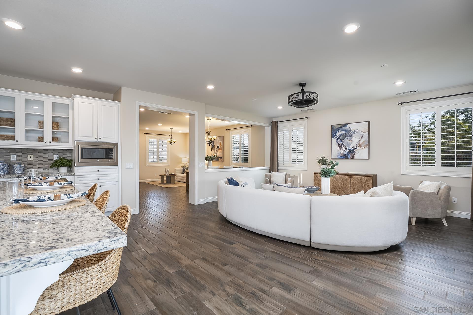 Detail Gallery Image 13 of 53 For 2025  Campo Verde Ct, Escondido,  CA 92026 - 4 Beds | 4/1 Baths