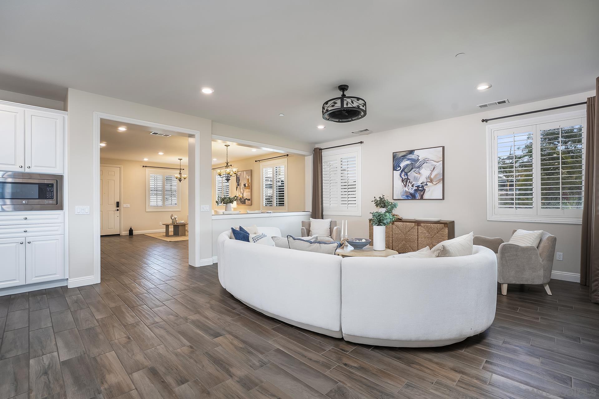 Detail Gallery Image 15 of 53 For 2025  Campo Verde Ct, Escondido,  CA 92026 - 4 Beds | 4/1 Baths