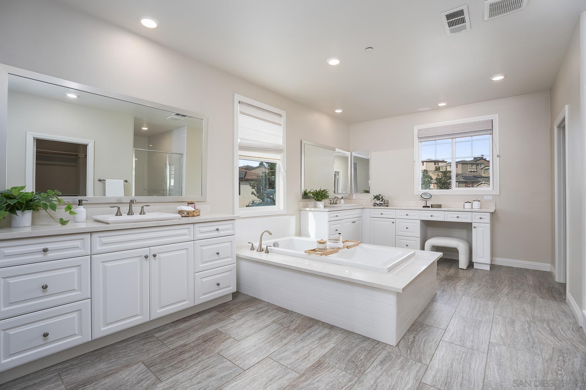 Detail Gallery Image 33 of 53 For 2025  Campo Verde Ct, Escondido,  CA 92026 - 4 Beds | 4/1 Baths