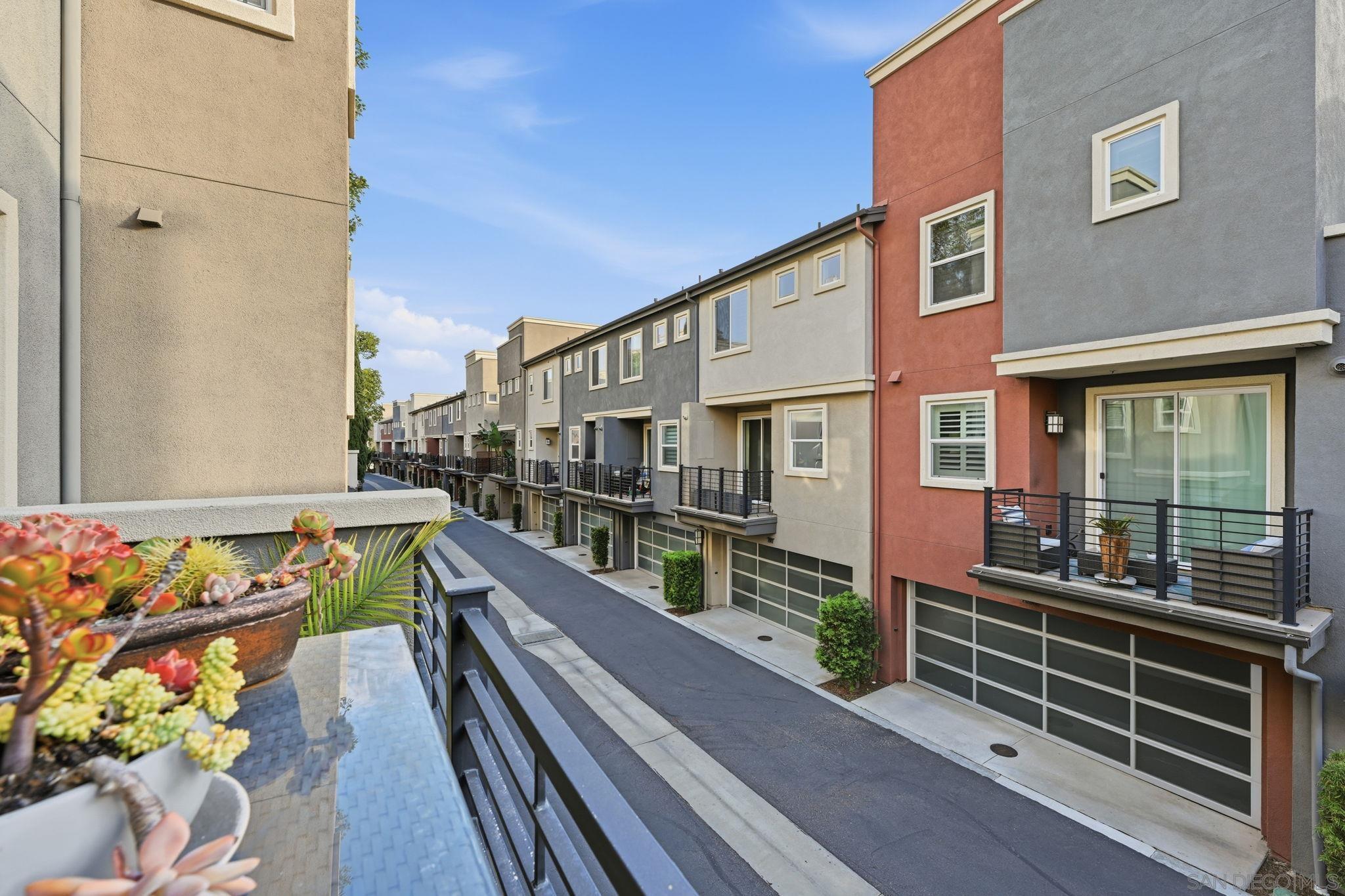 Detail Gallery Image 12 of 59 For 7835  Inception Way, San Diego,  CA 92108 - 2 Beds | 2/1 Baths