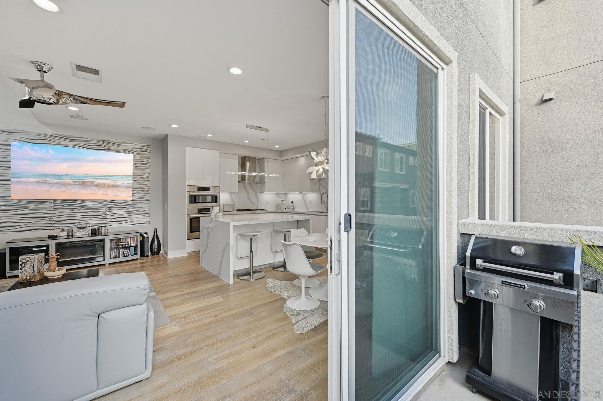 Detail Gallery Image 13 of 59 For 7835  Inception Way, San Diego,  CA 92108 - 2 Beds | 2/1 Baths