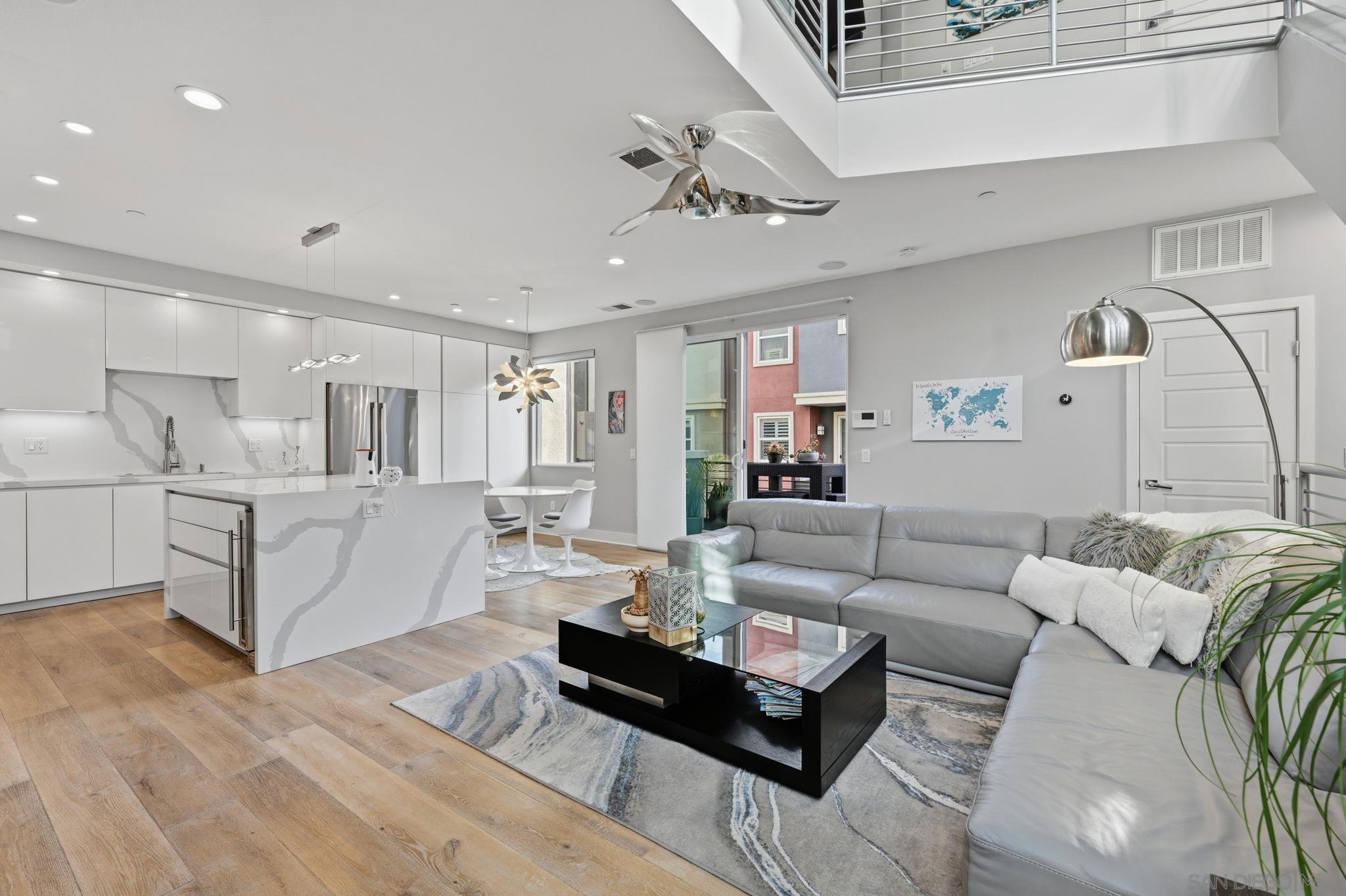 Detail Gallery Image 7 of 59 For 7835  Inception Way, San Diego,  CA 92108 - 2 Beds | 2/1 Baths