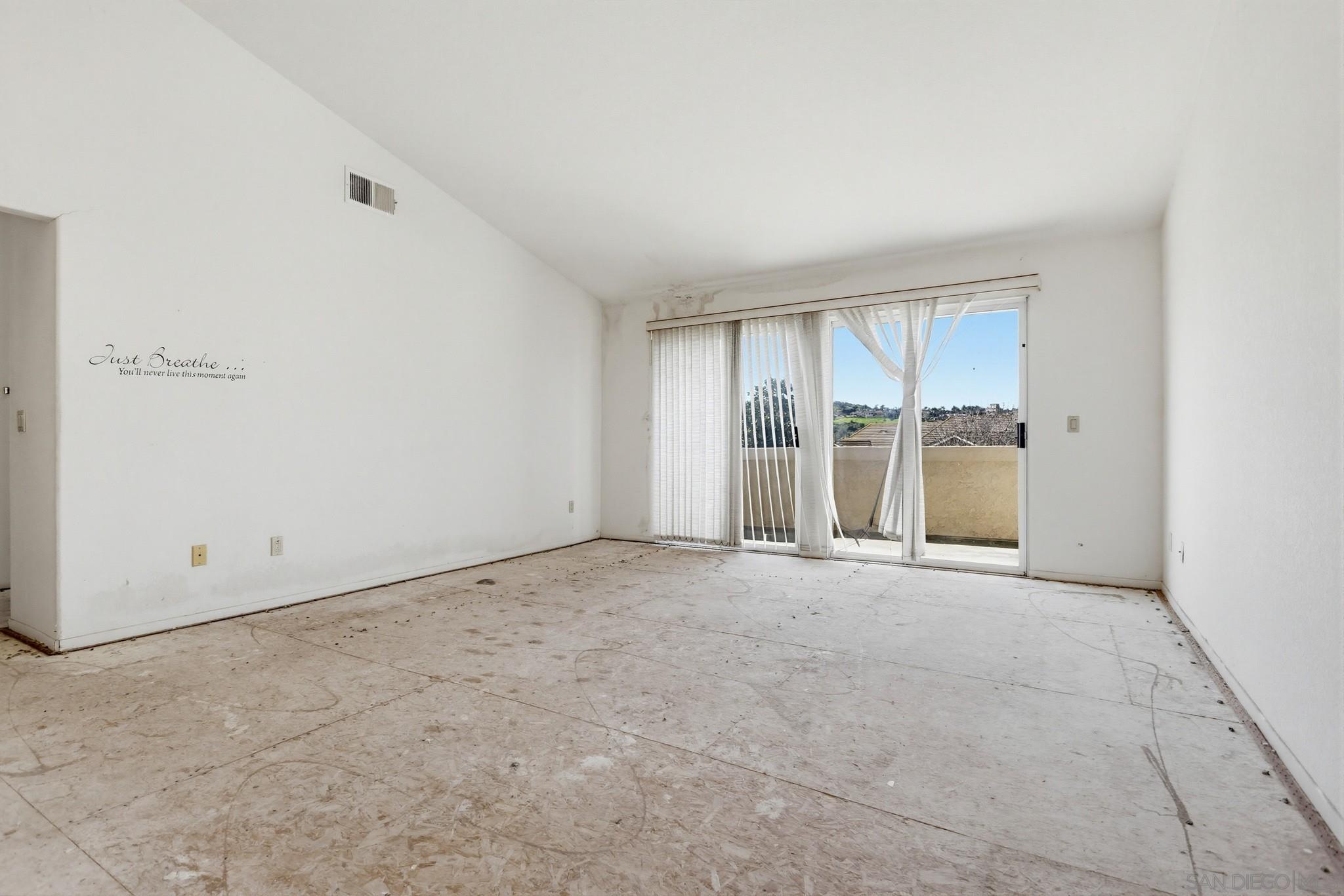 Detail Gallery Image 12 of 21 For 73  via Casitas, Bonsall,  CA 92003 - 3 Beds | 2 Baths