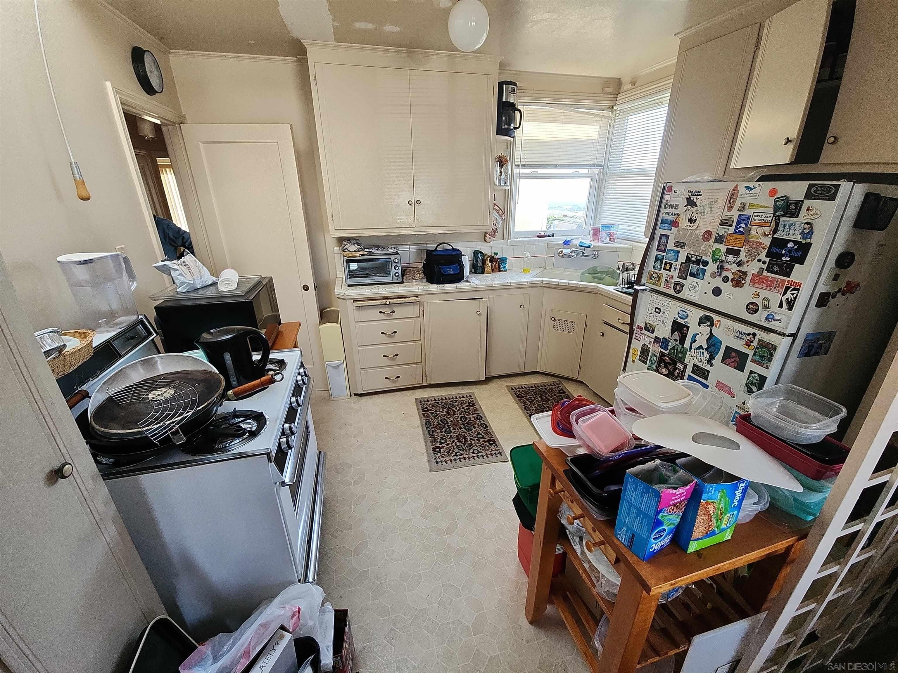 Detail Gallery Image 10 of 36 For 2537  Pacheco St, San Francisco,  CA 94116 - 2 Beds | 1 Baths