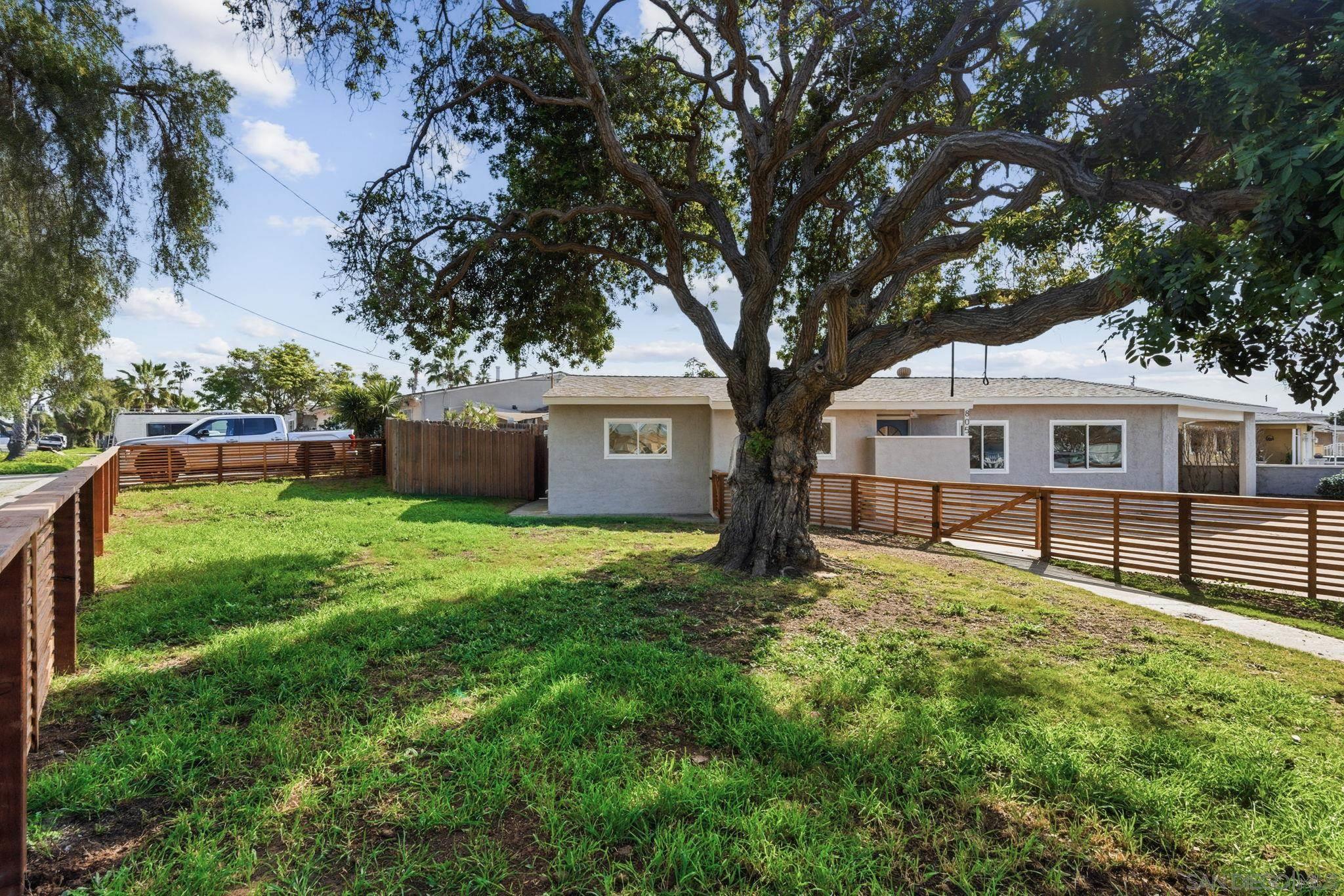 Detail Gallery Image 2 of 24 For 805  Madison Ave, Chula Vista,  CA 91911 - 4 Beds | 2 Baths