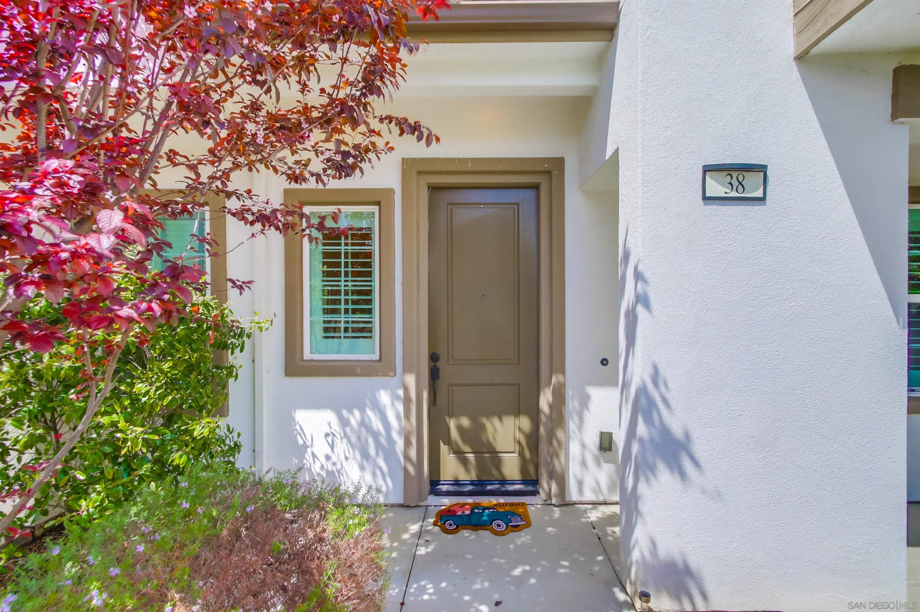 Detail Gallery Image 25 of 40 For 6012  Village Center Loop Rd  #38,  San Diego,  CA 92130 - 4 Beds | 3/1 Baths