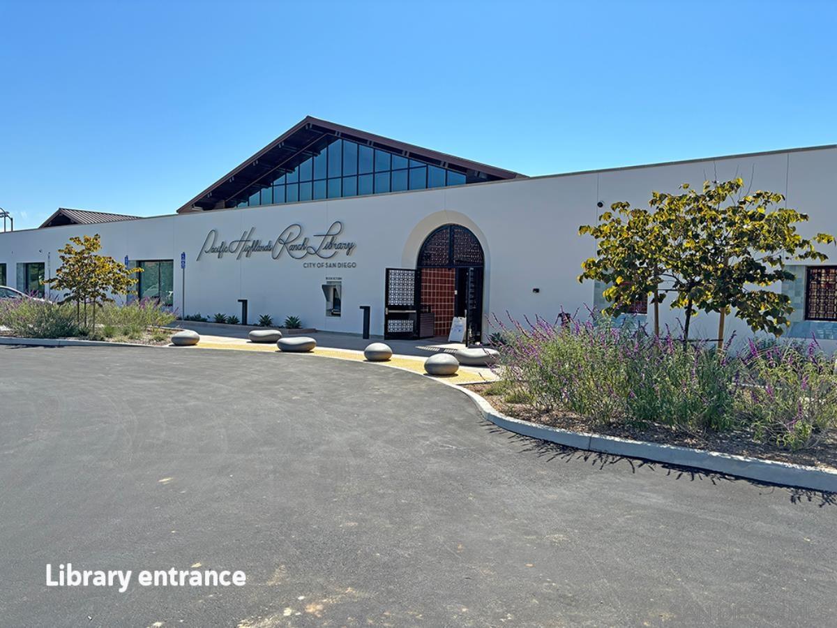 Detail Gallery Image 34 of 40 For 6012  Village Center Loop Rd  #38,  San Diego,  CA 92130 - 4 Beds | 3/1 Baths