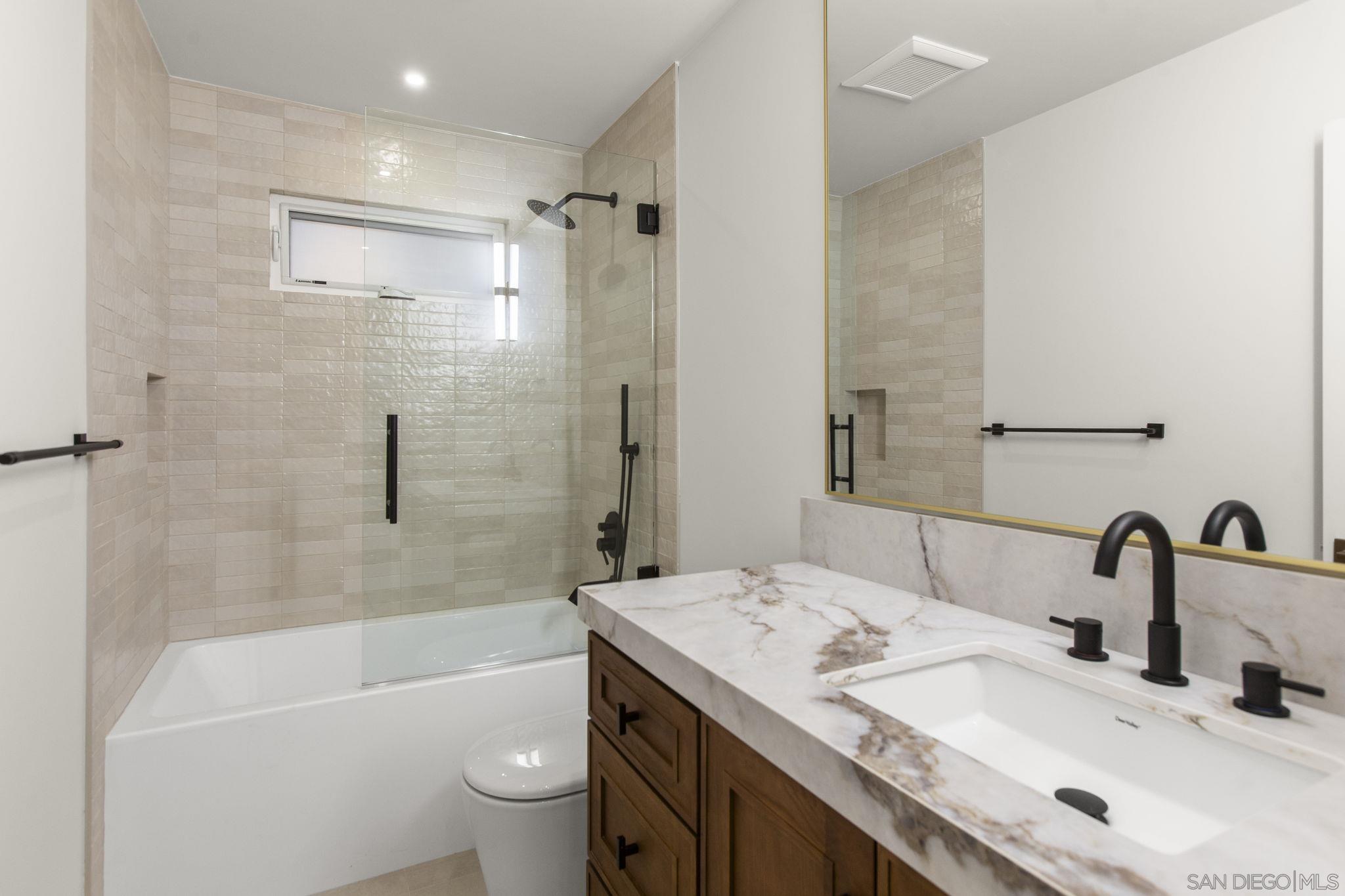 Detail Gallery Image 33 of 47 For 3080  Lloyd St, San Diego,  CA 92117 - 4 Beds | 3 Baths