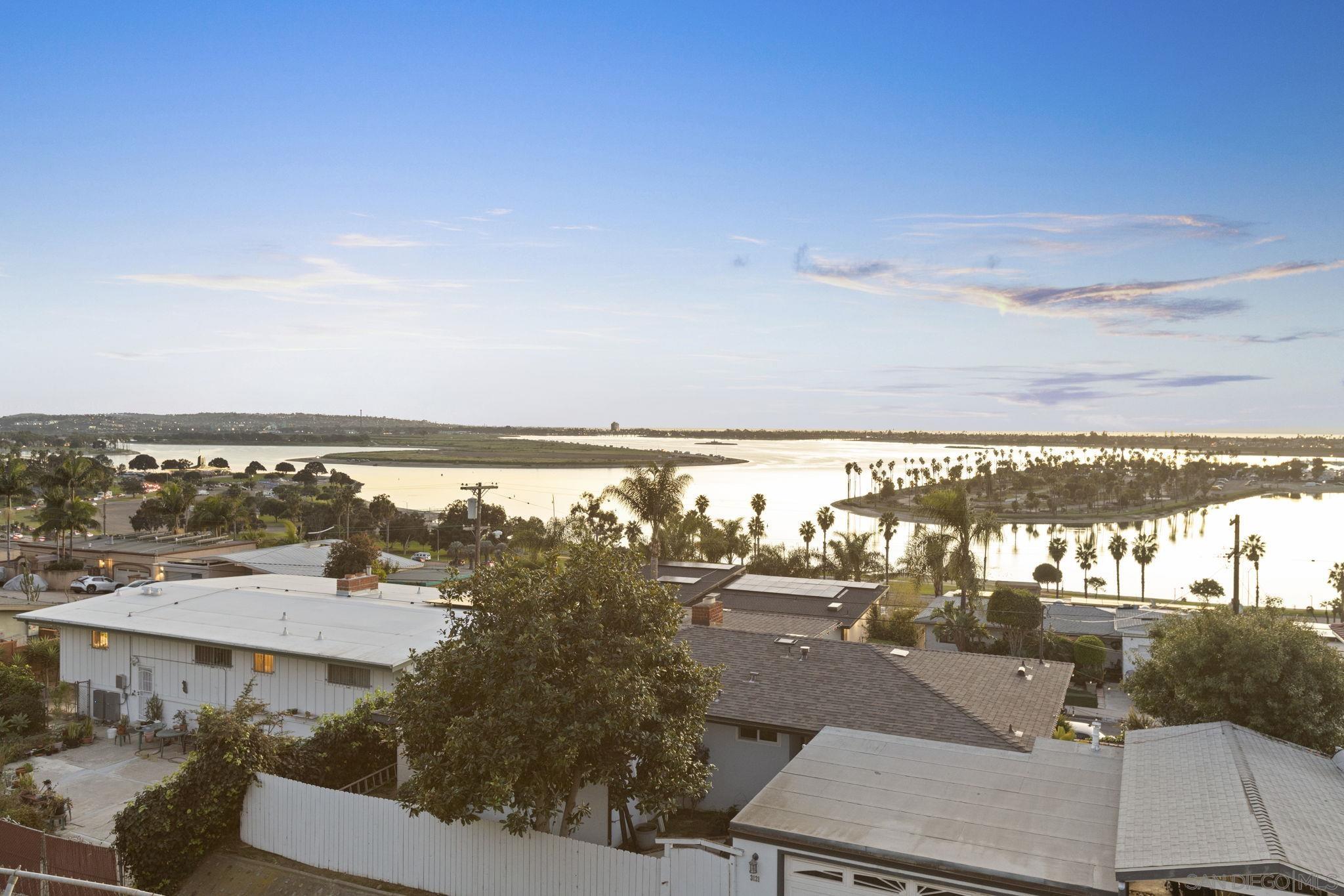 Detail Gallery Image 38 of 47 For 3080  Lloyd St, San Diego,  CA 92117 - 4 Beds | 3 Baths