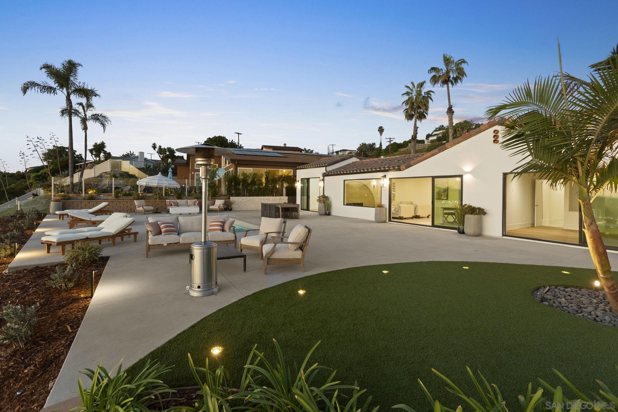 Detail Gallery Image 41 of 47 For 3080  Lloyd St, San Diego,  CA 92117 - 4 Beds | 3 Baths