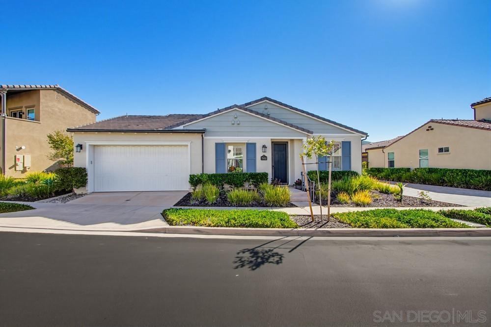 Detail Gallery Image 2 of 48 For 7951  Lusardi Creek Ln, San Diego,  CA 92127 - 3 Beds | 2 Baths