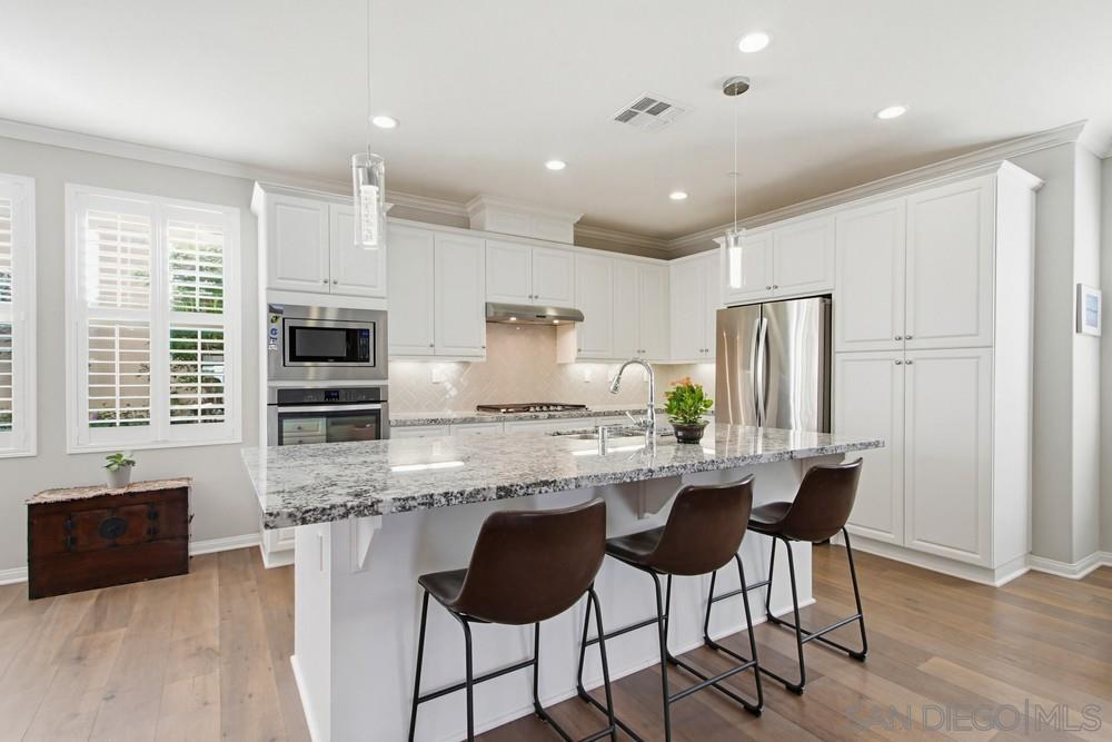 Detail Gallery Image 15 of 48 For 7951  Lusardi Creek Ln, San Diego,  CA 92127 - 3 Beds | 2 Baths