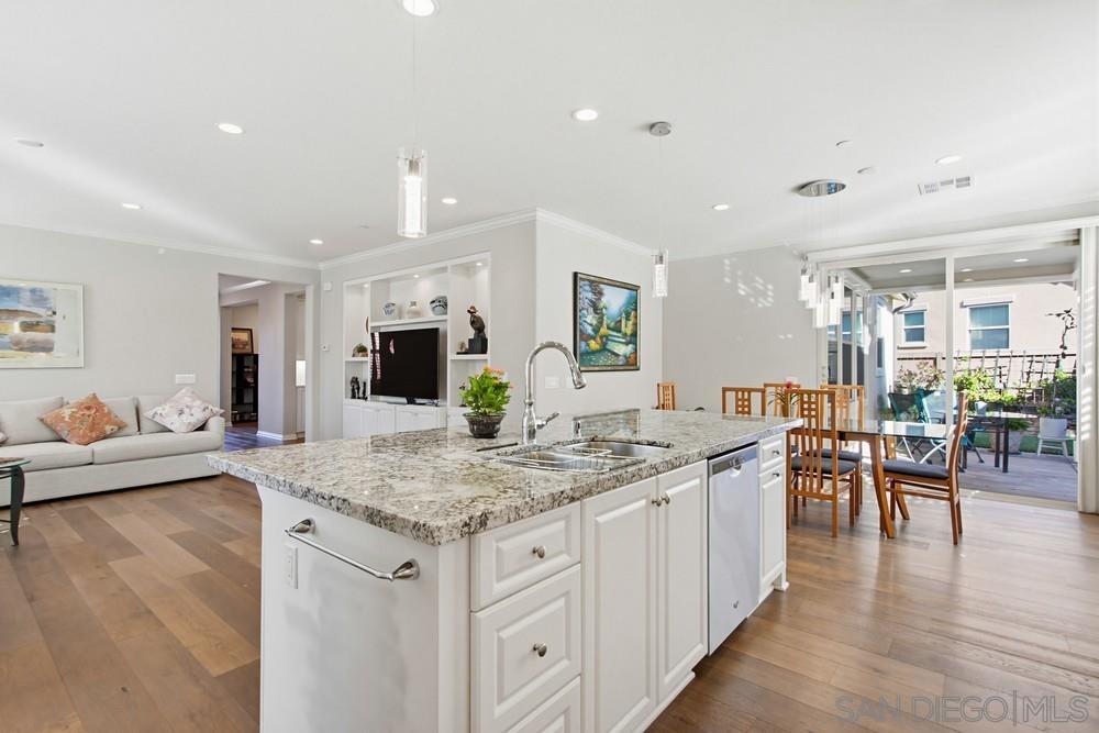 Detail Gallery Image 18 of 48 For 7951  Lusardi Creek Ln, San Diego,  CA 92127 - 3 Beds | 2 Baths