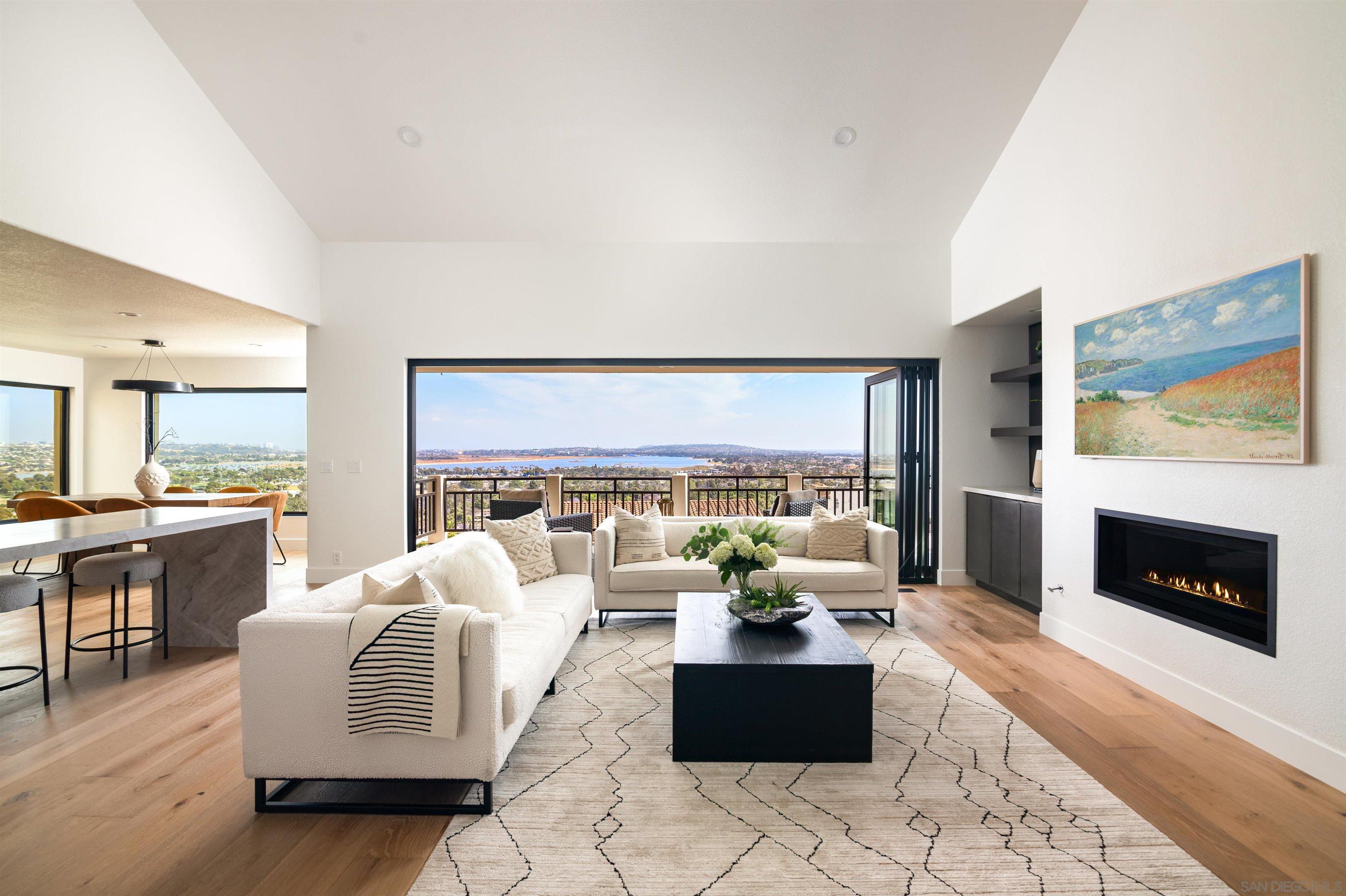 Detail Gallery Image 2 of 60 For 2481  La Marque St, San Diego,  CA 92109 - 4 Beds | 3 Baths