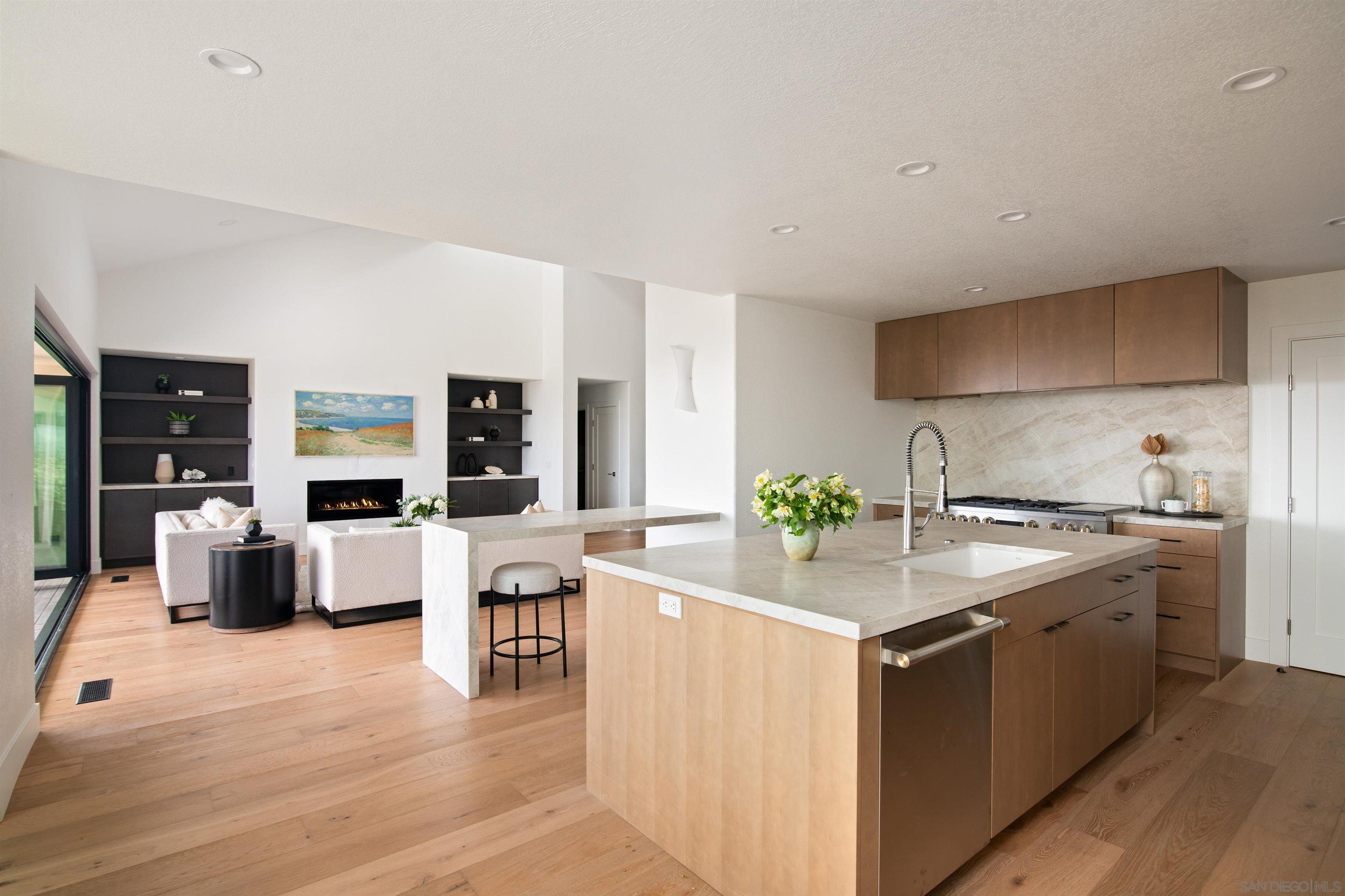 Detail Gallery Image 16 of 60 For 2481  La Marque St, San Diego,  CA 92109 - 4 Beds | 3 Baths