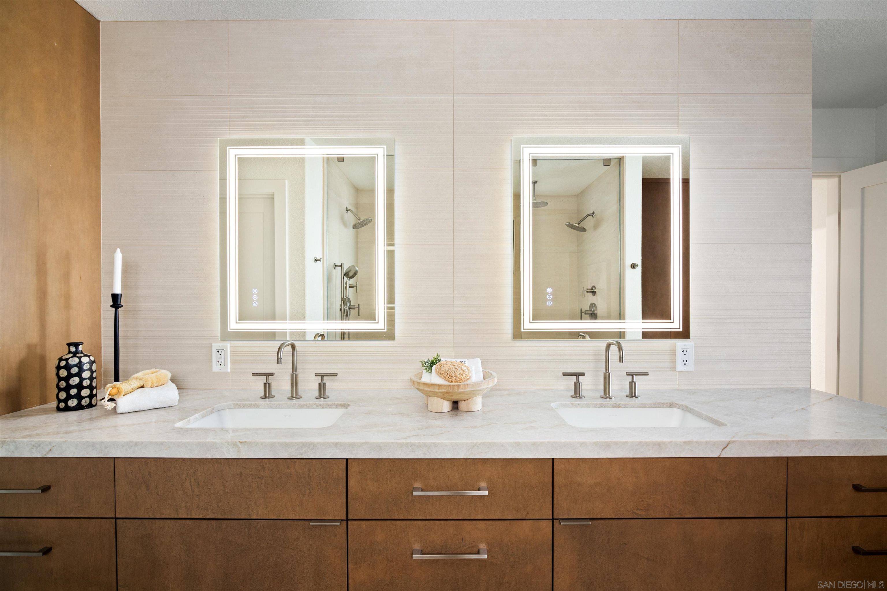 Detail Gallery Image 25 of 60 For 2481  La Marque St, San Diego,  CA 92109 - 4 Beds | 3 Baths