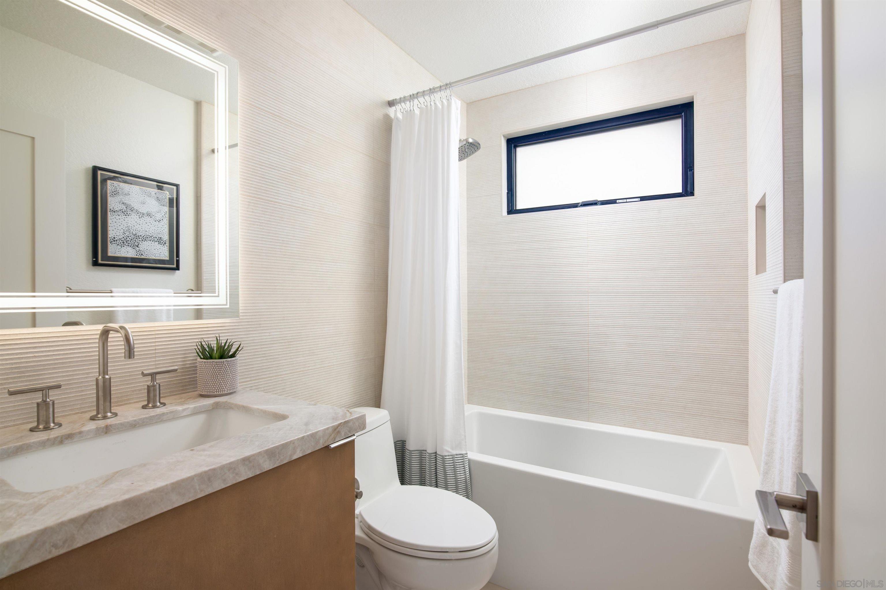 Detail Gallery Image 29 of 60 For 2481  La Marque St, San Diego,  CA 92109 - 4 Beds | 3 Baths