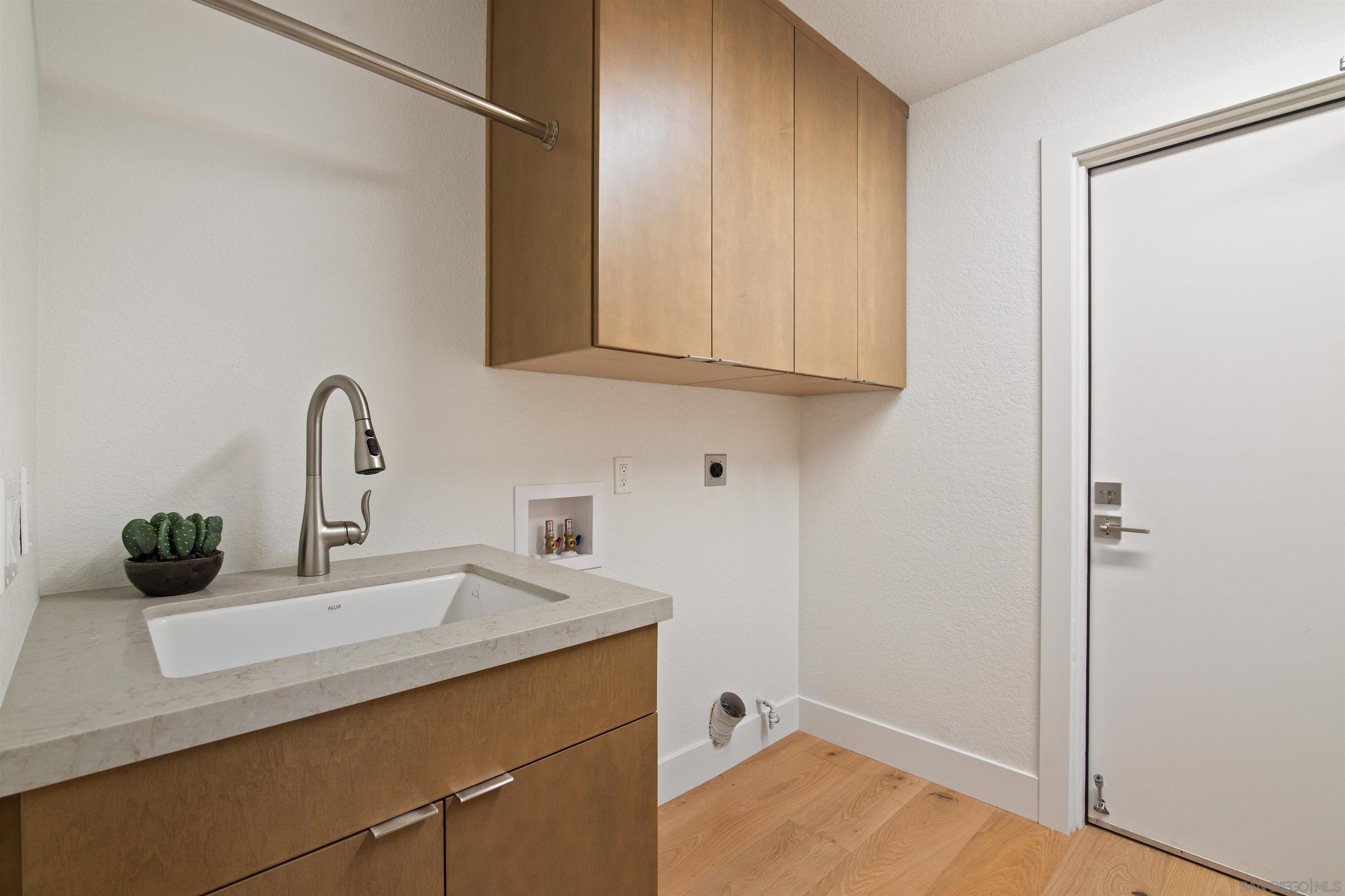 Detail Gallery Image 30 of 60 For 2481  La Marque St, San Diego,  CA 92109 - 4 Beds | 3 Baths